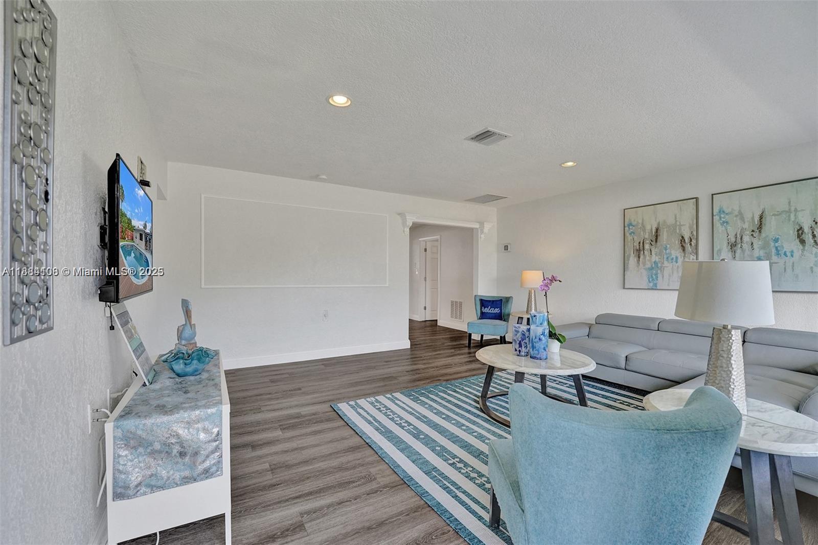 Well-appointed guest bedroom at 3730 47th Ct - Home in Dania Beach