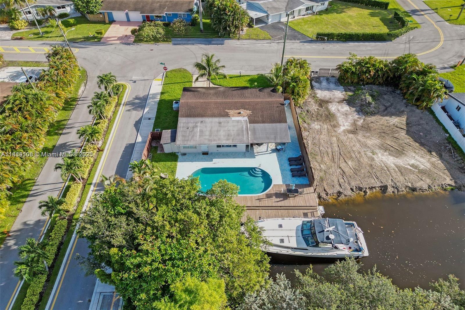 Well-appointed guest bedroom at 3730 47th Ct - Home in Dania Beach