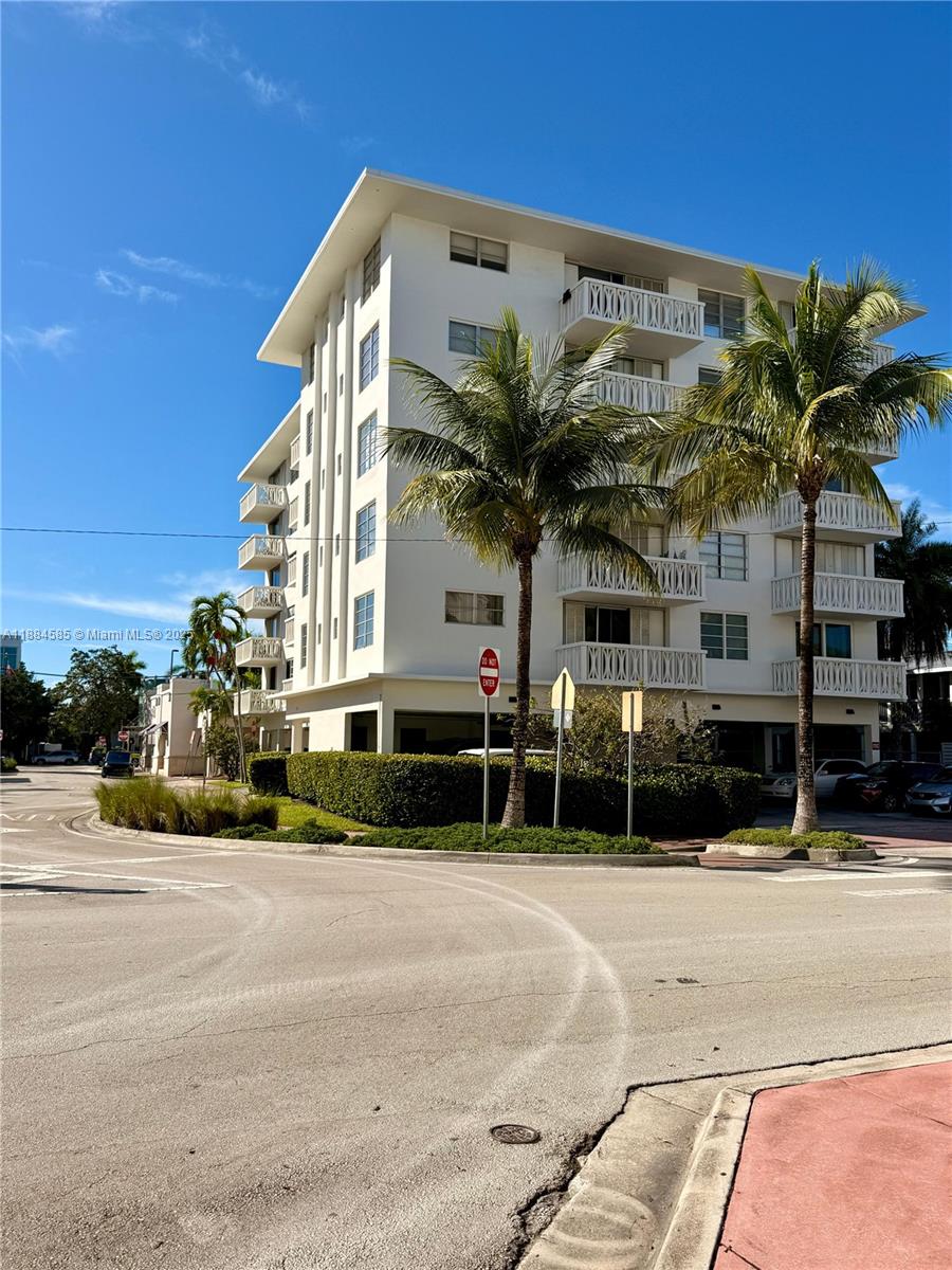 Homes for sale in Miami Beach, FL | 4142 N Jefferson Ave #4D, Miami Beach, FL 33140 | MLS# A11884585