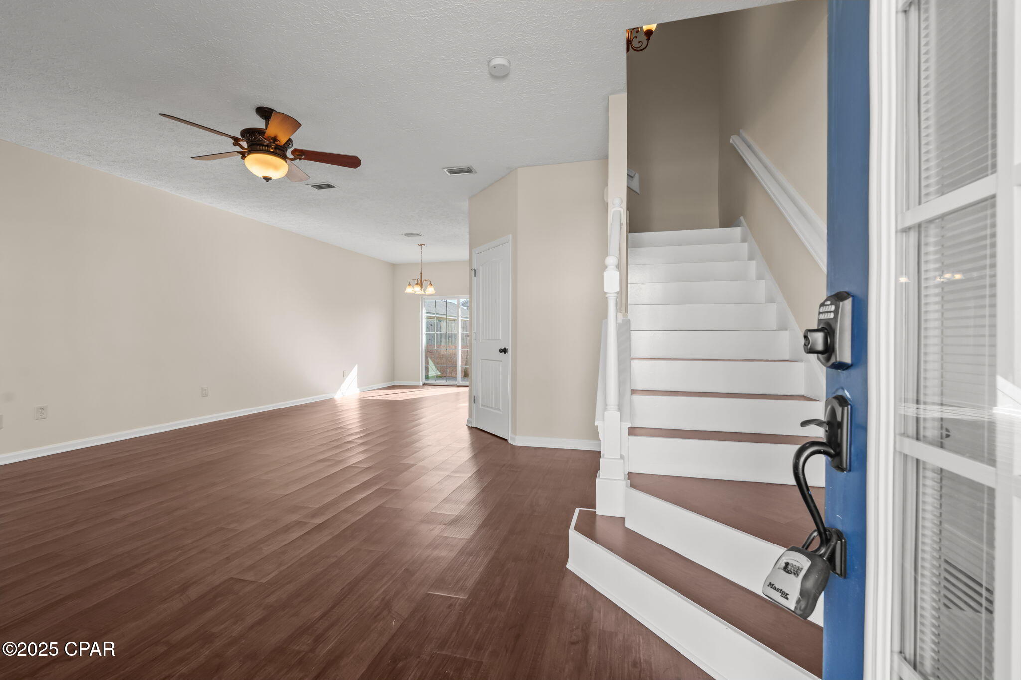 Image 6 For 2605 Avondale Court