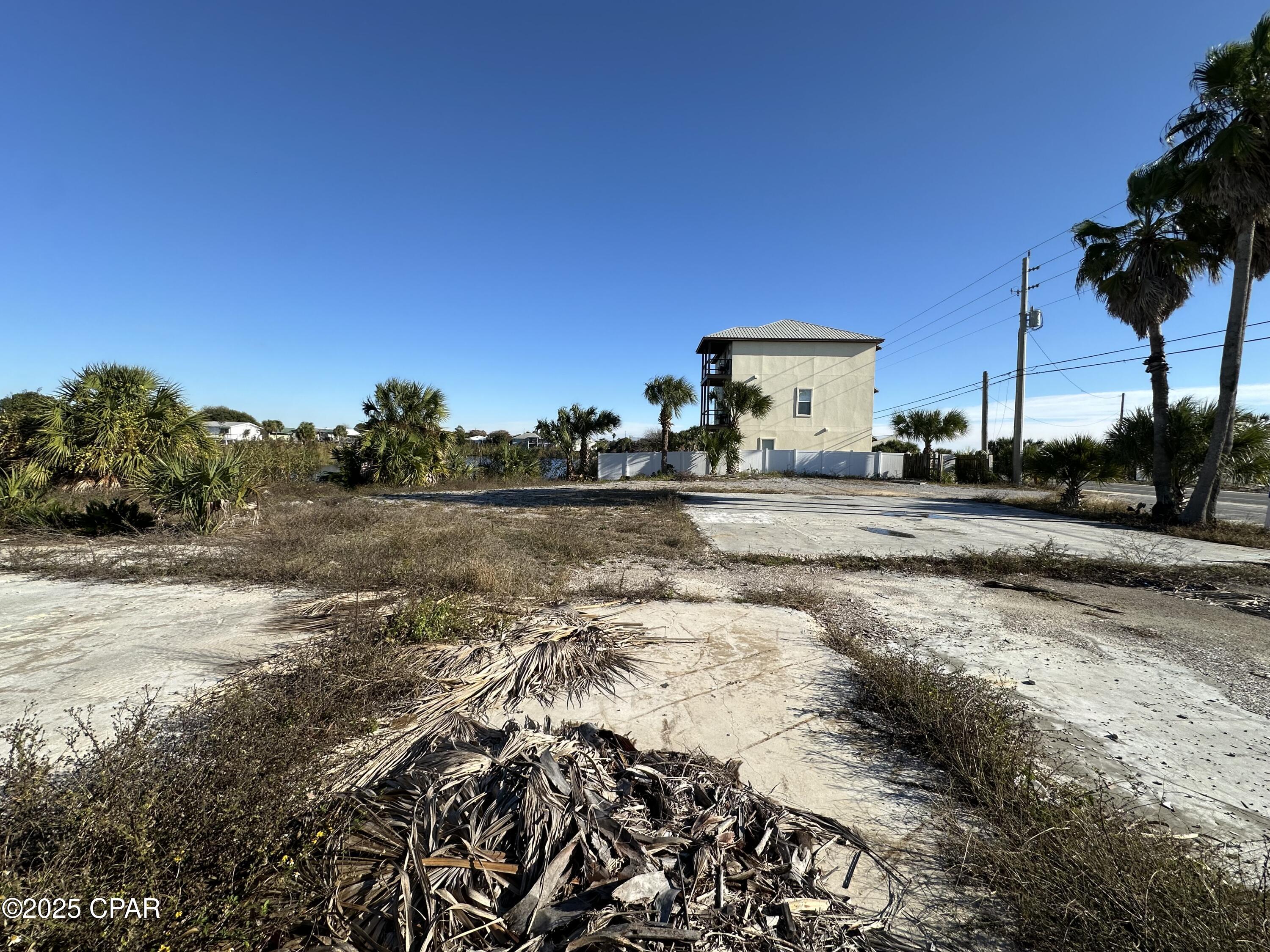 Image 15 For 19978 Front Beach Road