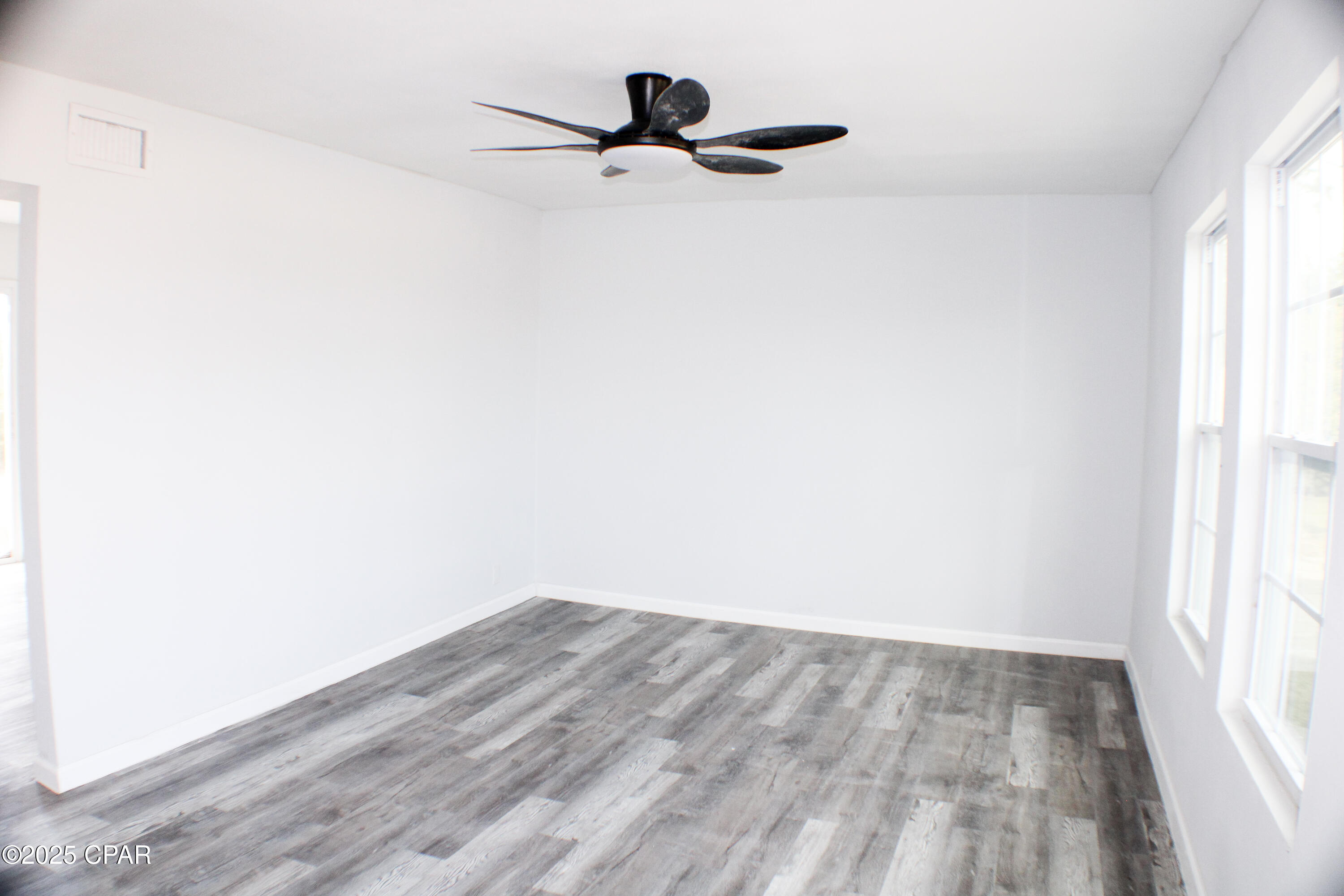 Image 10 For 8561 Fremont Road