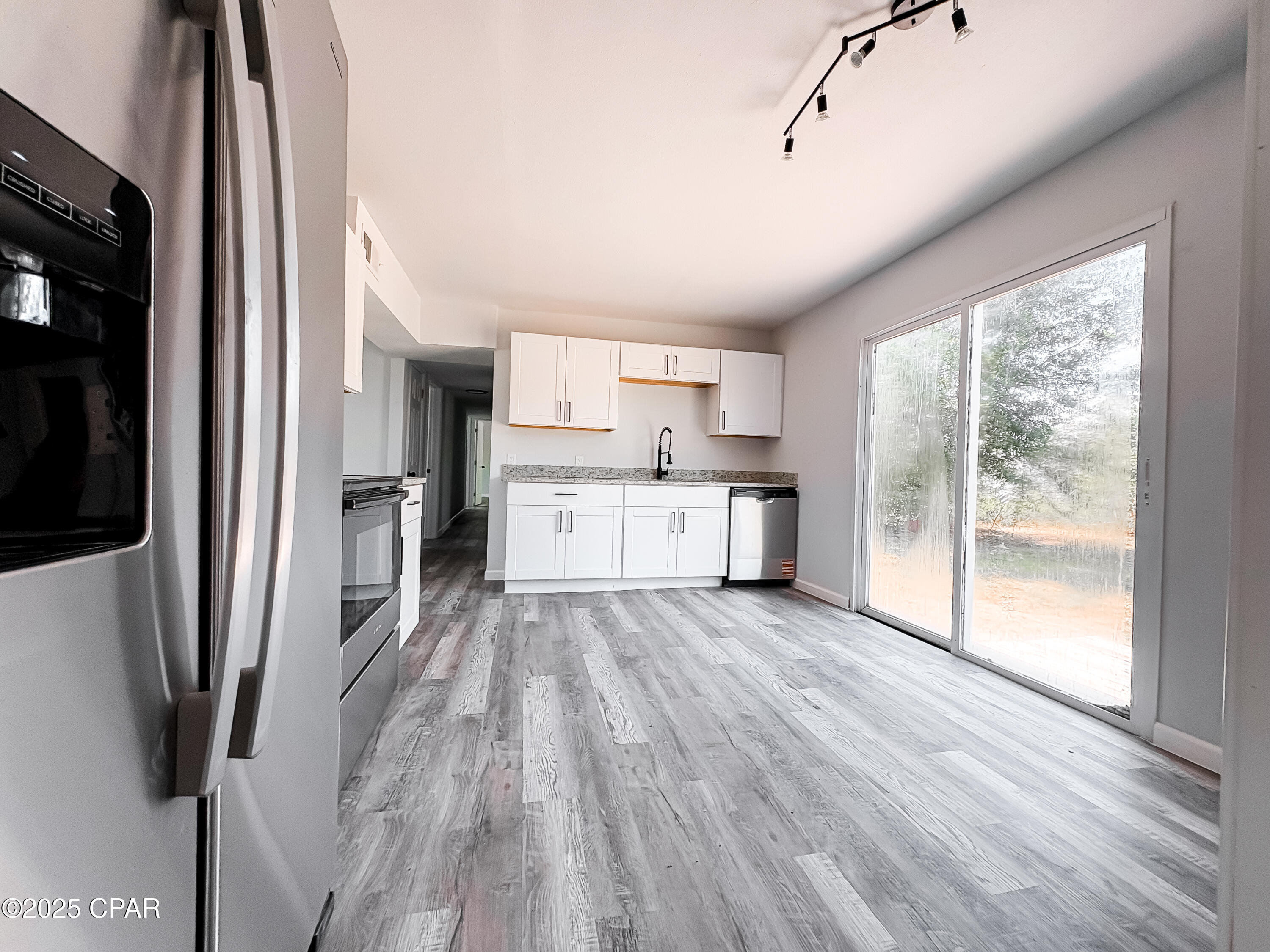 Image 3 For 8561 Fremont Road