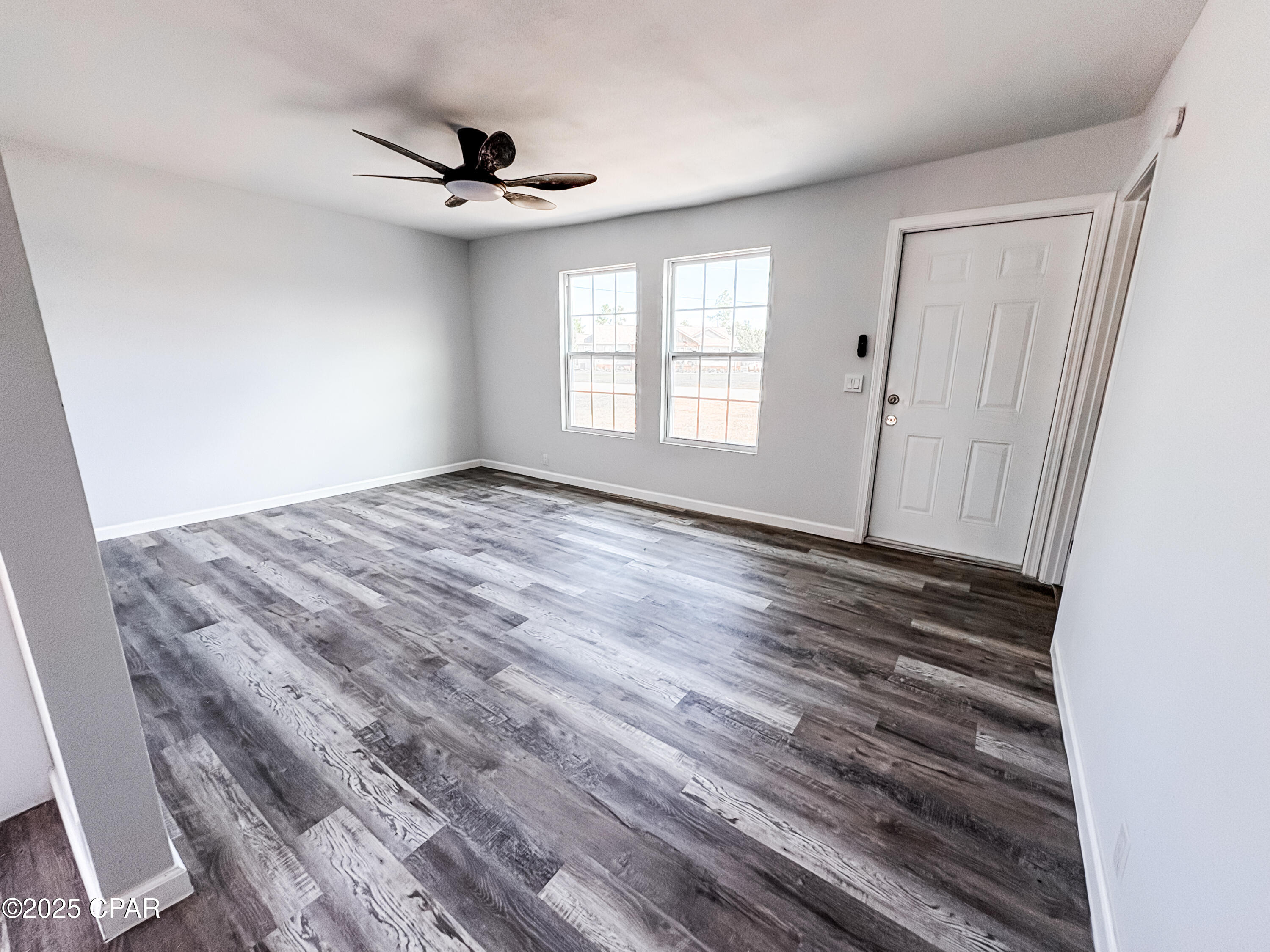 Image 5 For 8561 Fremont Road