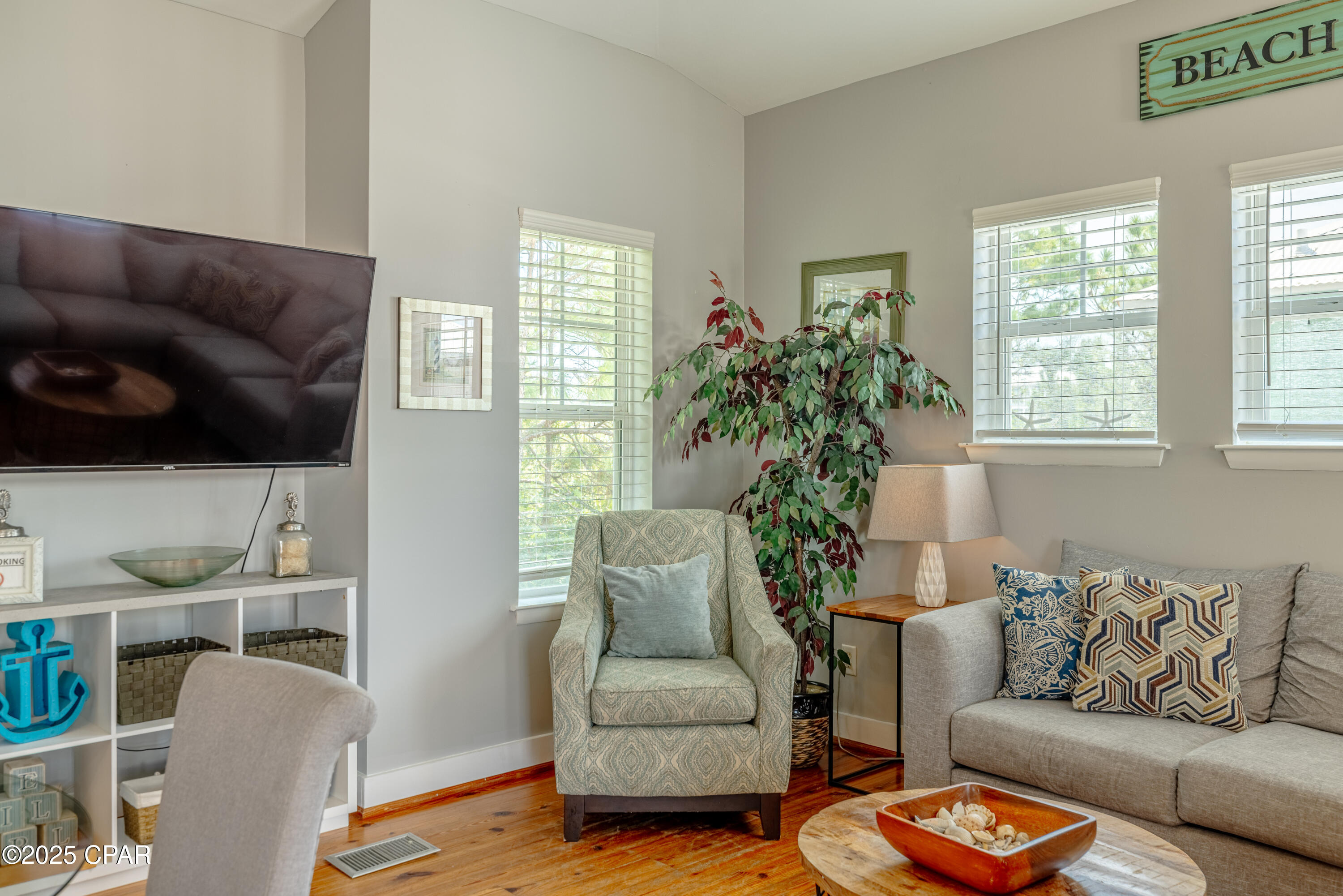 Image 35 For 8410 Thomas Drive 4