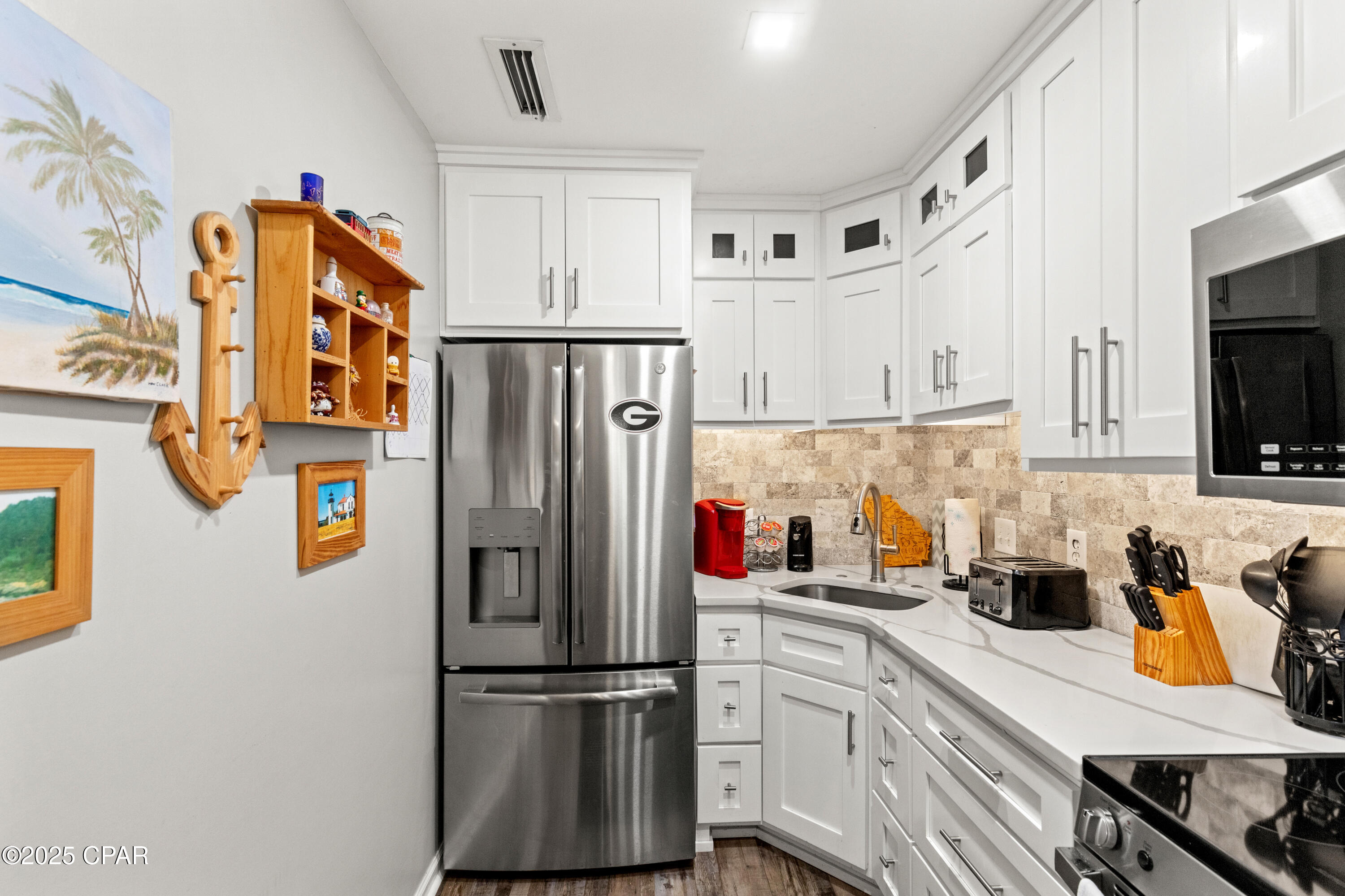 Image 11 For 17462 Front Beach Road 24c