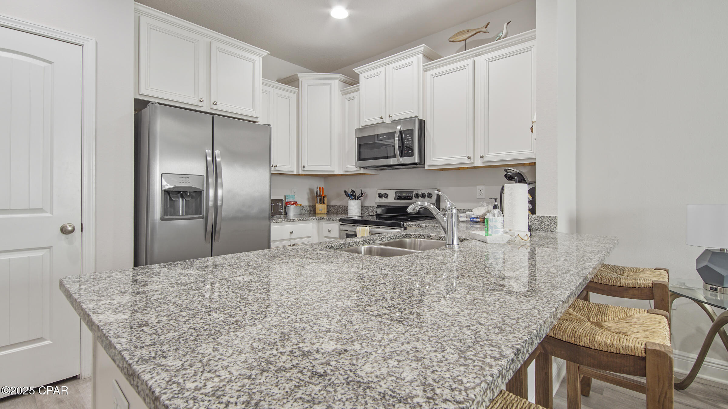 Image 12 For 1875 Pointe Drive