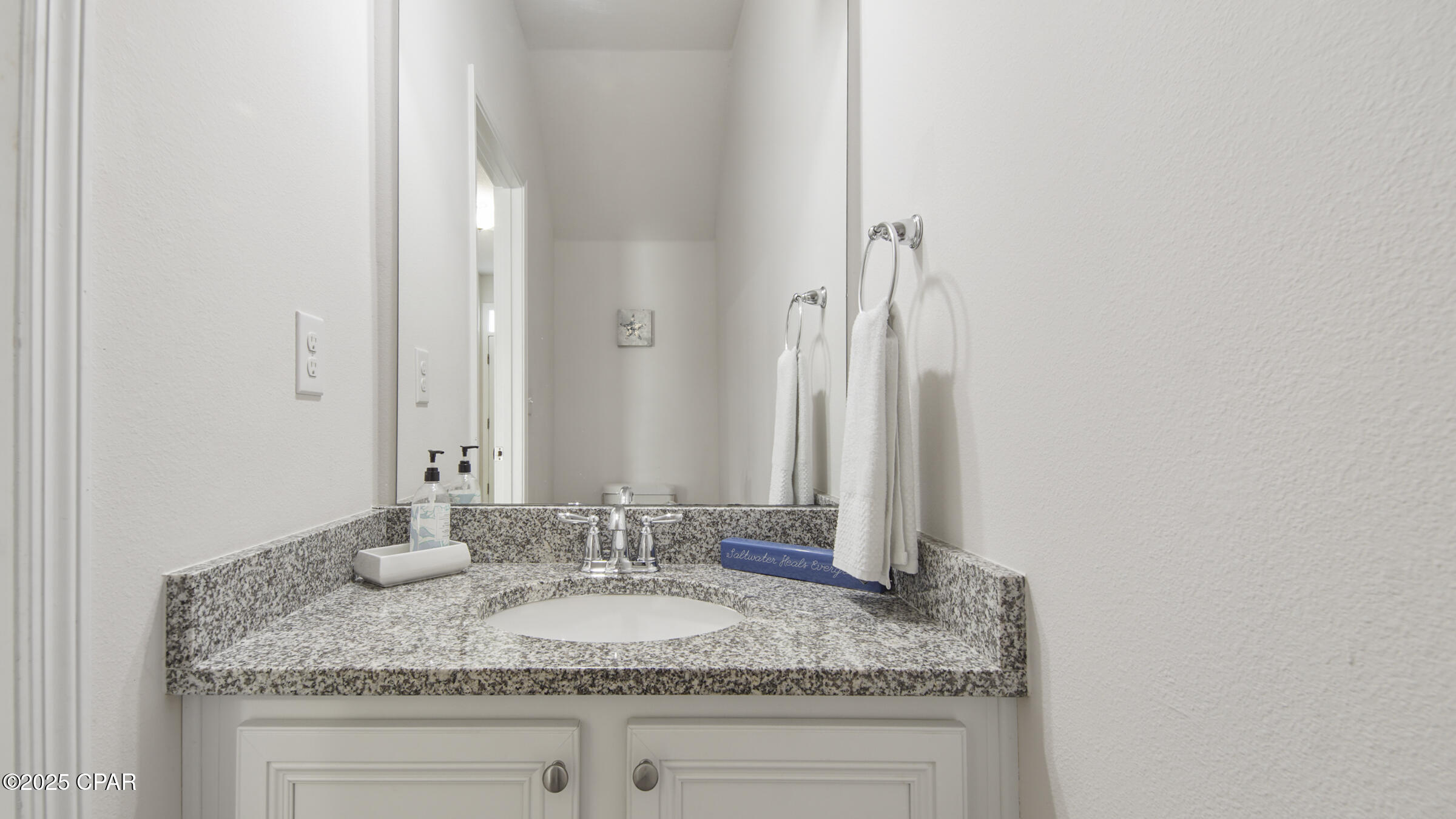 Image 5 For 1875 Pointe Drive