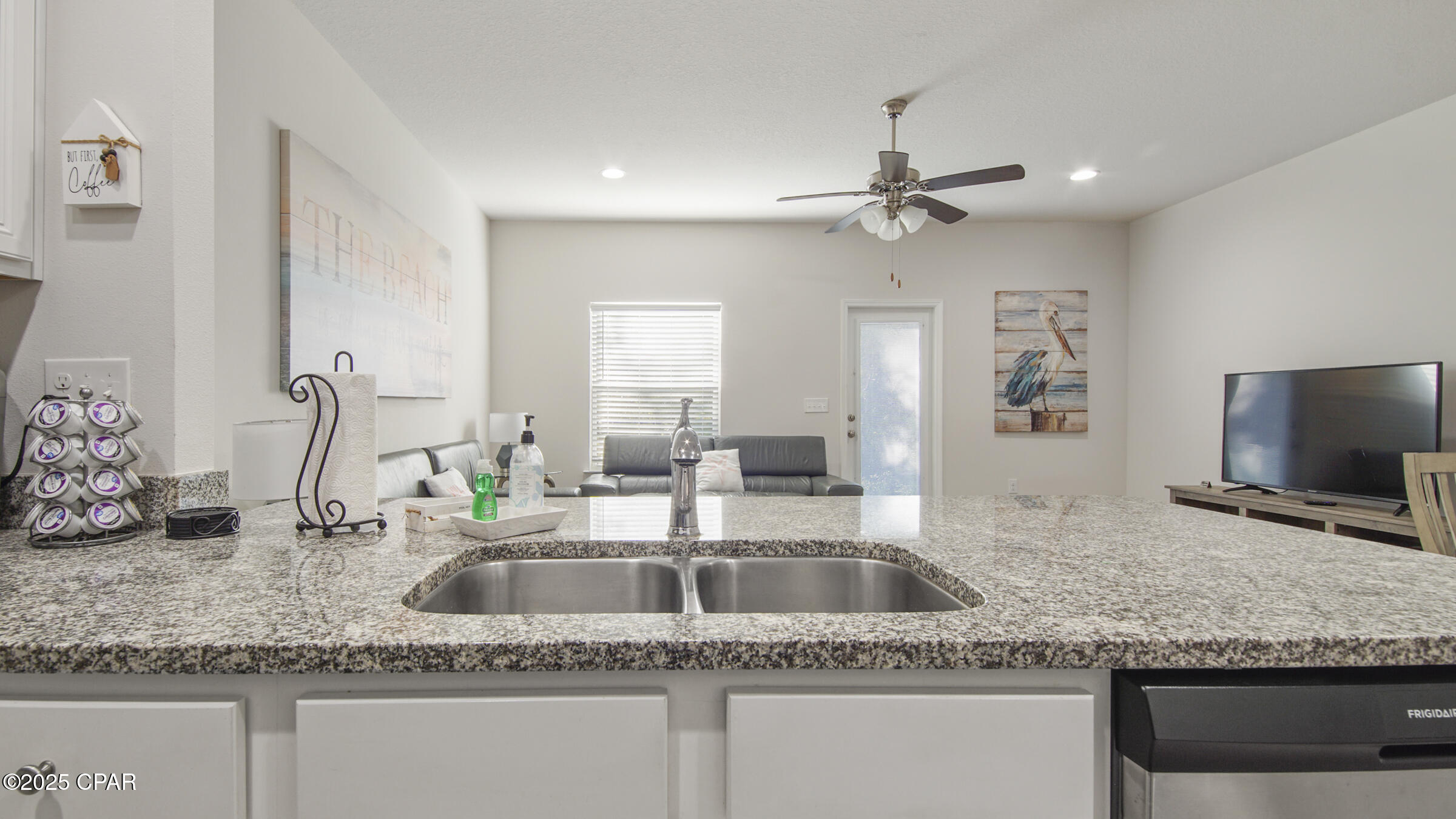 Image 8 For 1875 Pointe Drive