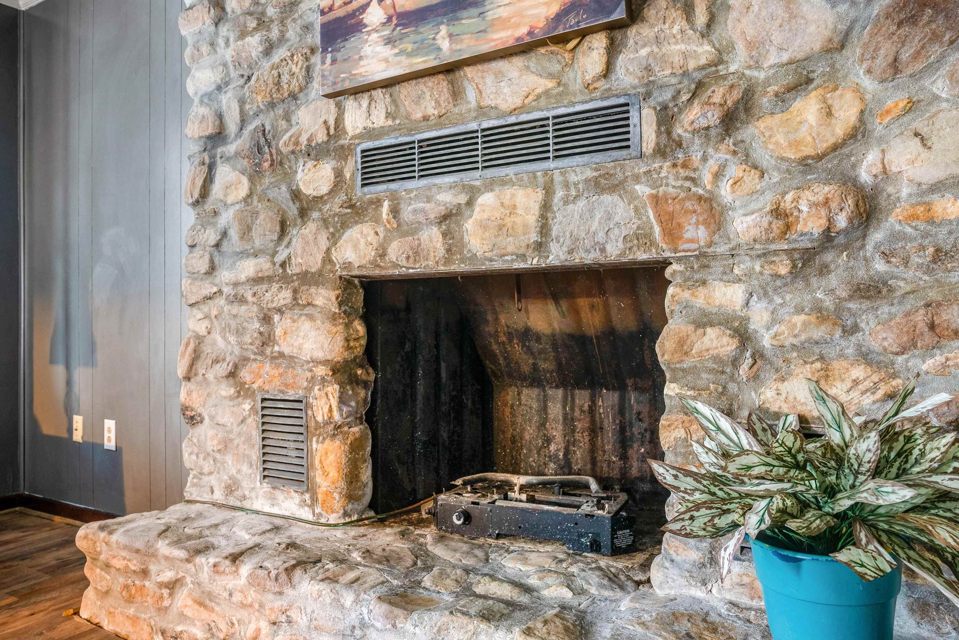 2064 Churchville Ave