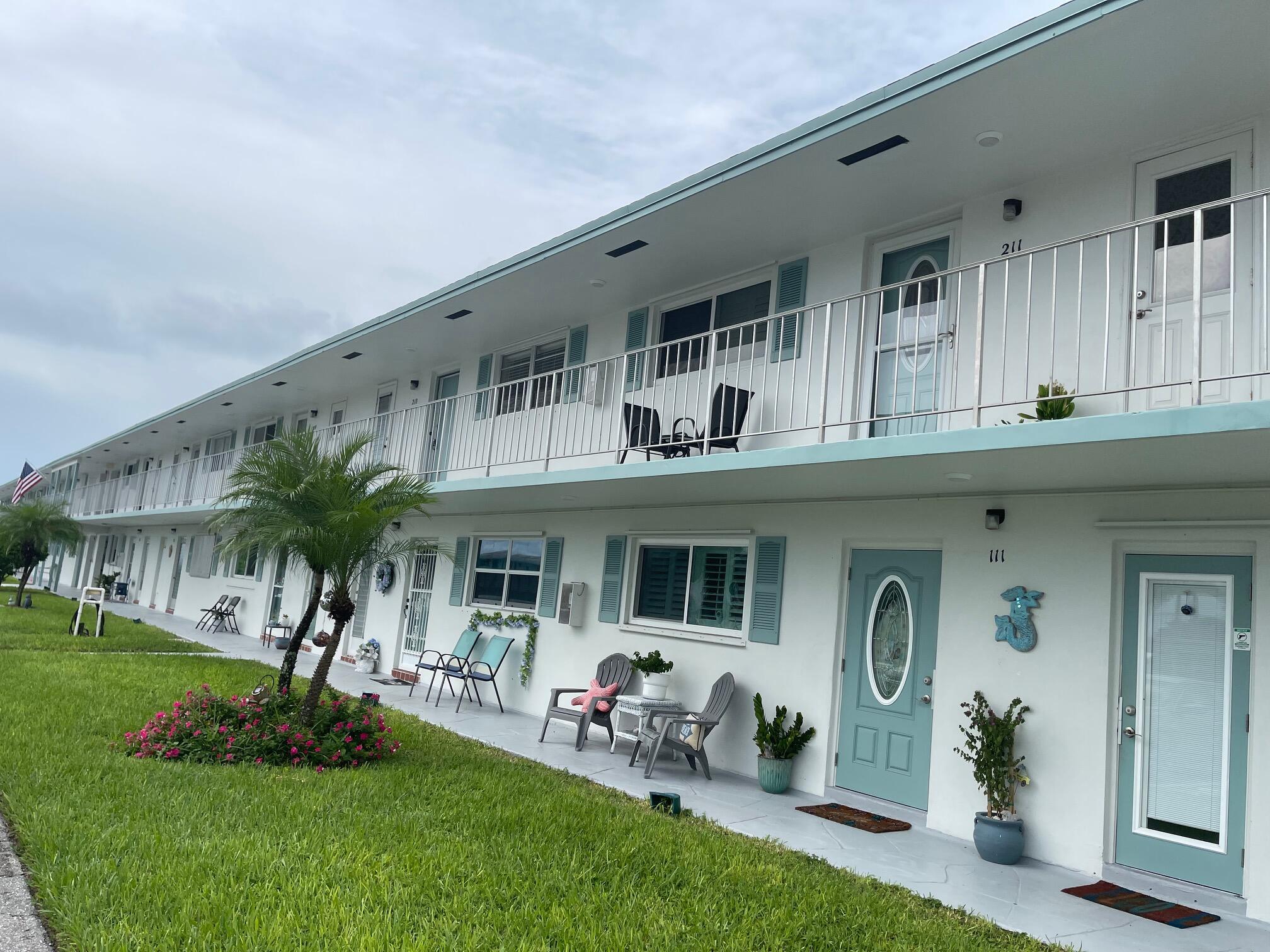 Leisureville Lake Condo