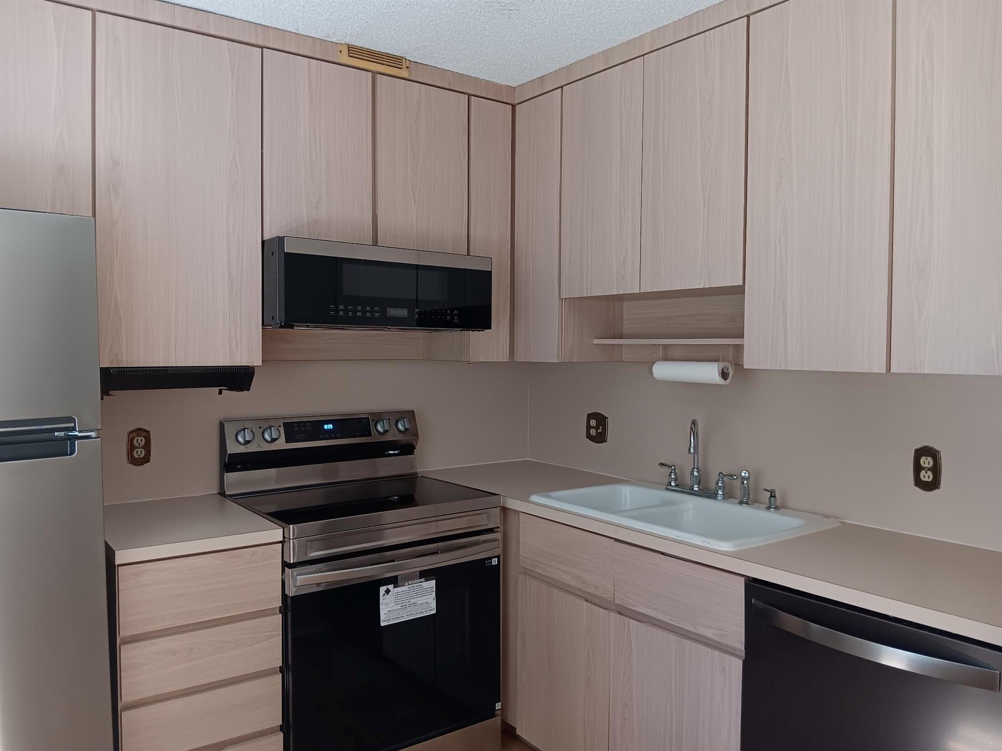 Homes for sale in Vero Beach, FL | 18 Vista Gardens Trail #102, Vero Beach, FL 32962 | MLS# R11126941