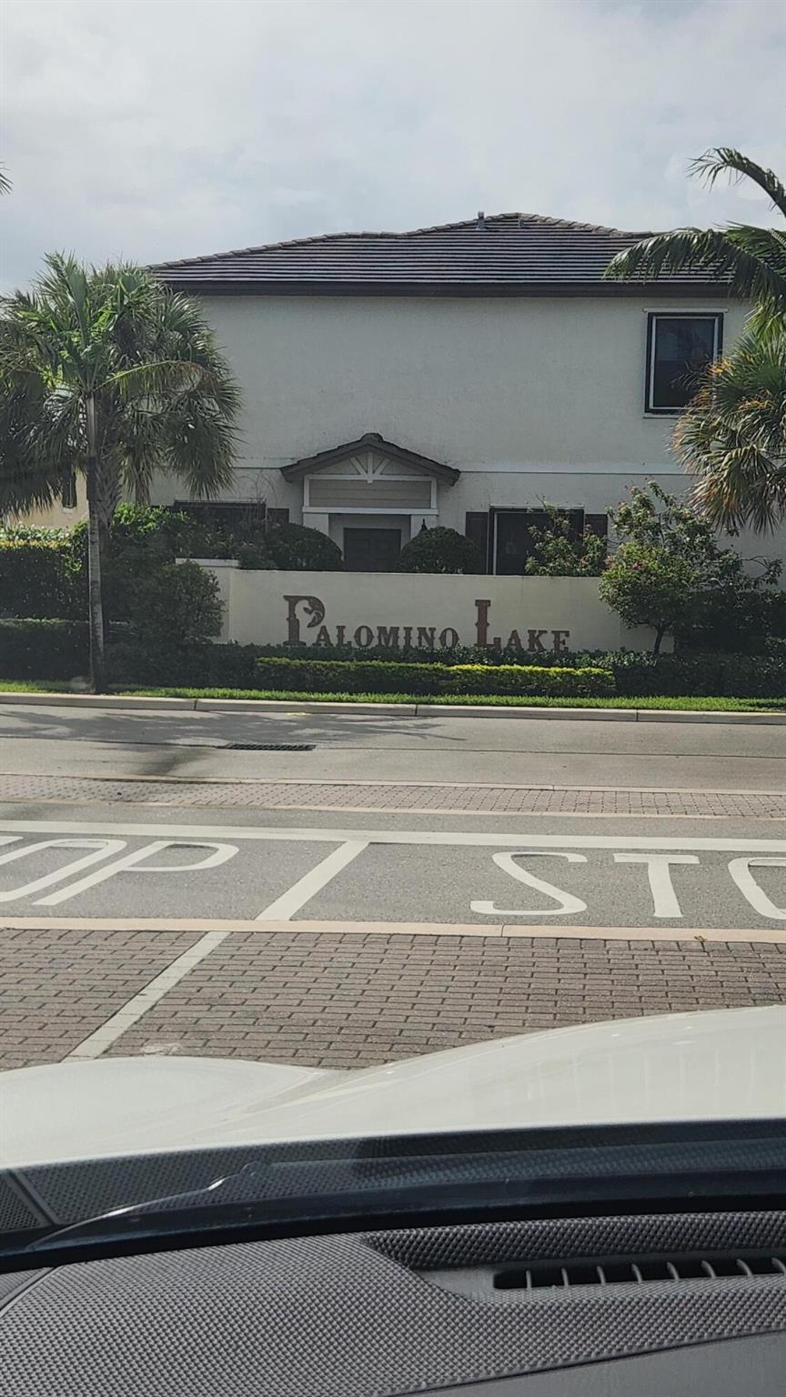 Homes for sale in Davie, FL | 6002 Clydesdale Court, Davie, FL 33314 | MLS# R11126962