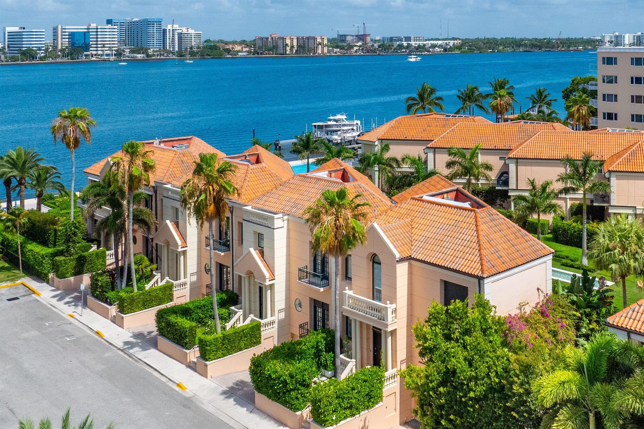 Homes for sale in Palm Beach, FL | 307 Everglade Avenue, Palm Beach, FL 33480 | MLS# R11126966