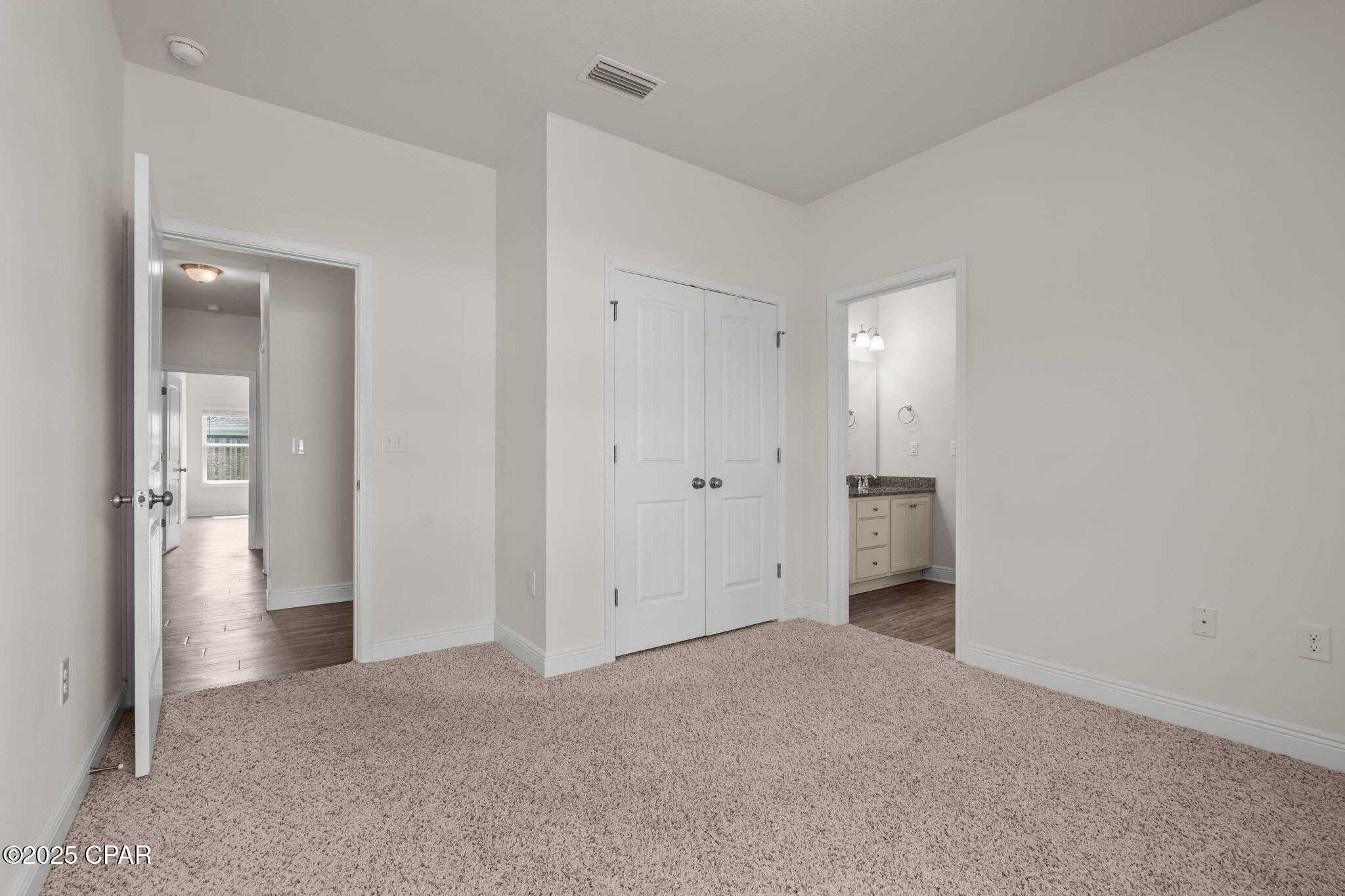 Image 13 For 201 Bridge Harbor Drive