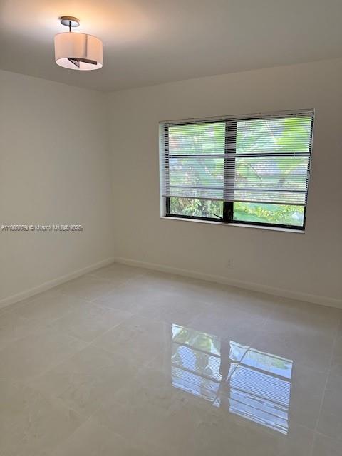 Oakland Shores Condominiu