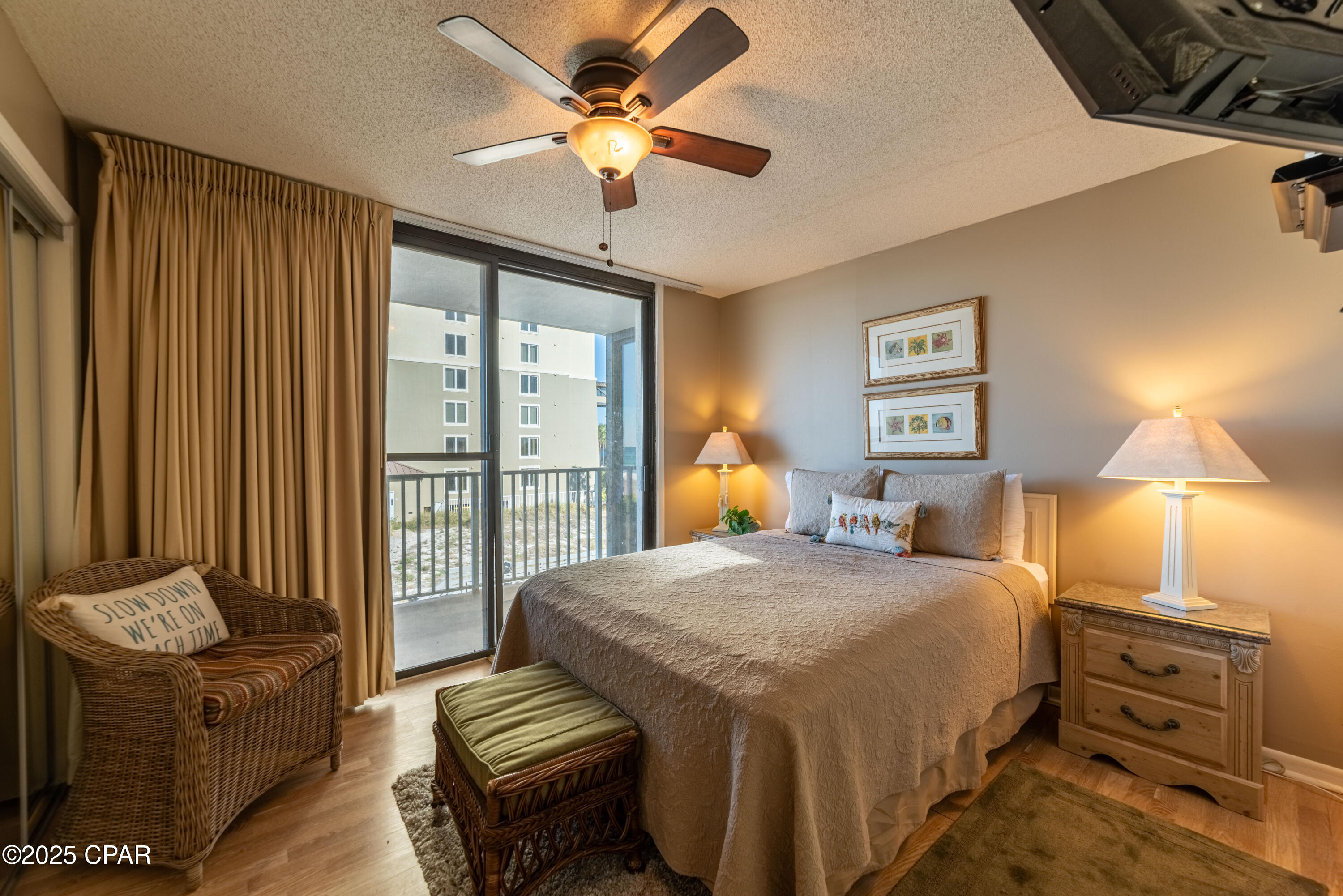 Image 14 For 11757 Front Beach Rd  W208