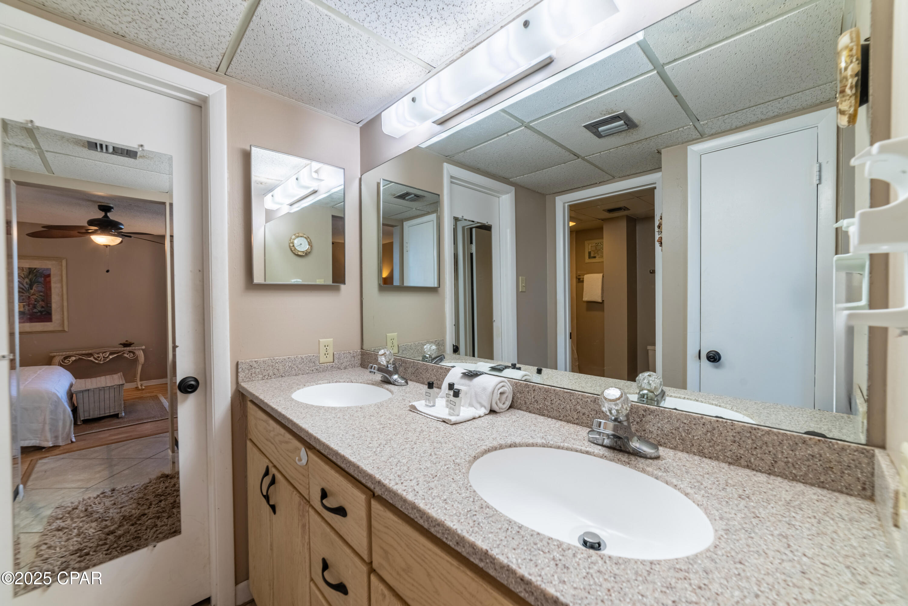 Image 26 For 11757 Front Beach Rd  W208