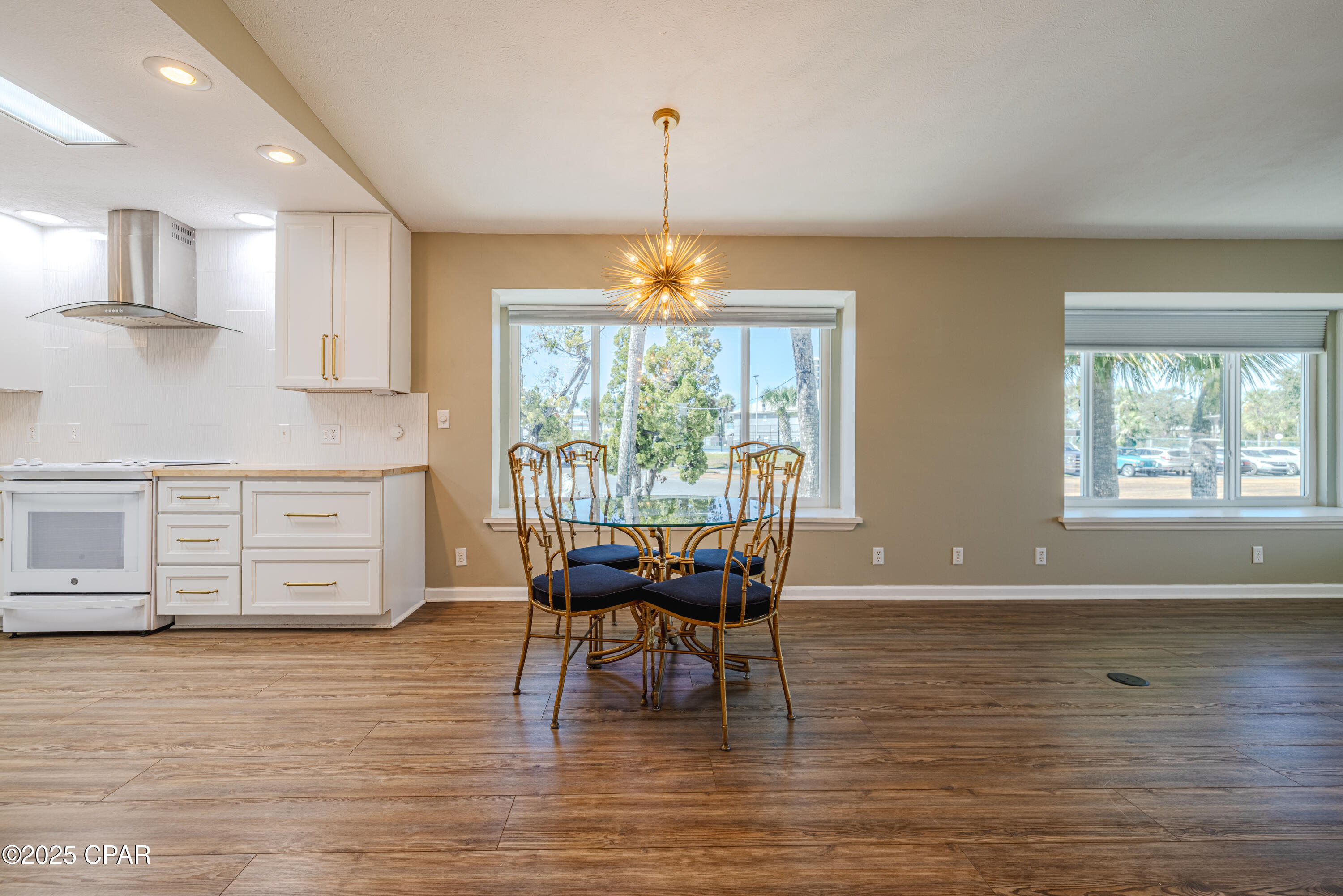 Image 11 For 001 Dolphin Lane