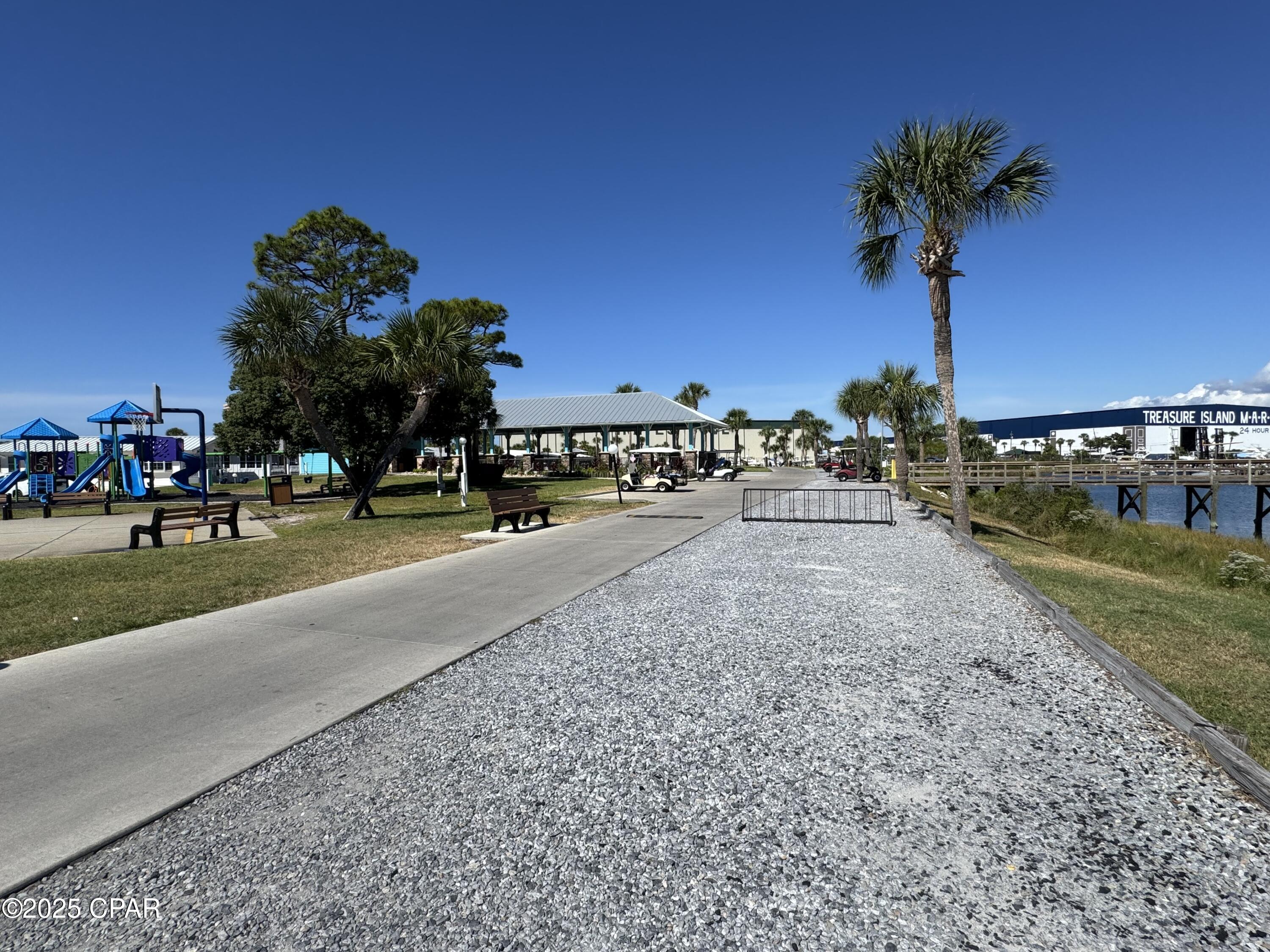 Image 77 For 001 Dolphin Lane