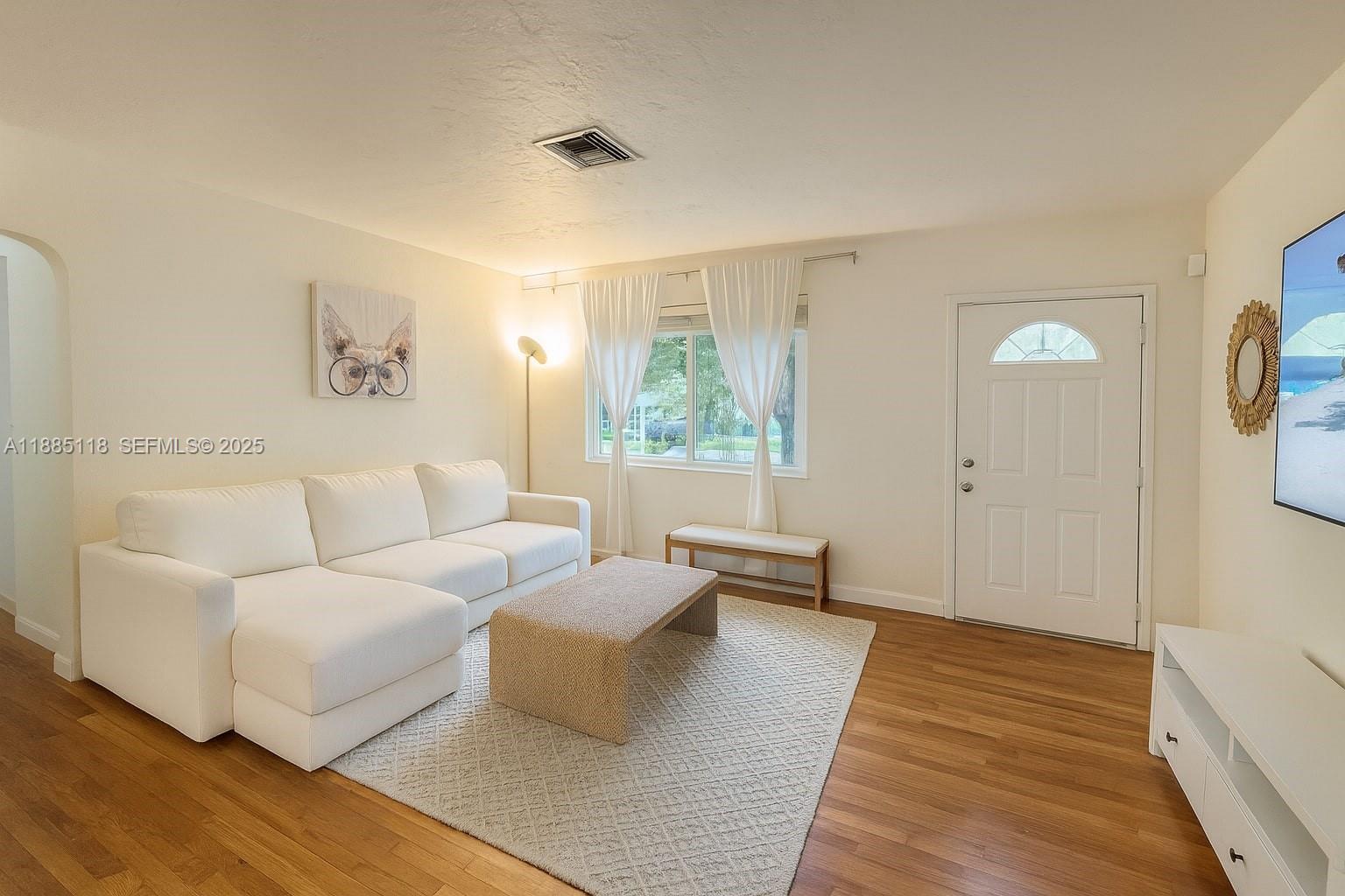 Priors 2Nd Addn To Biscay