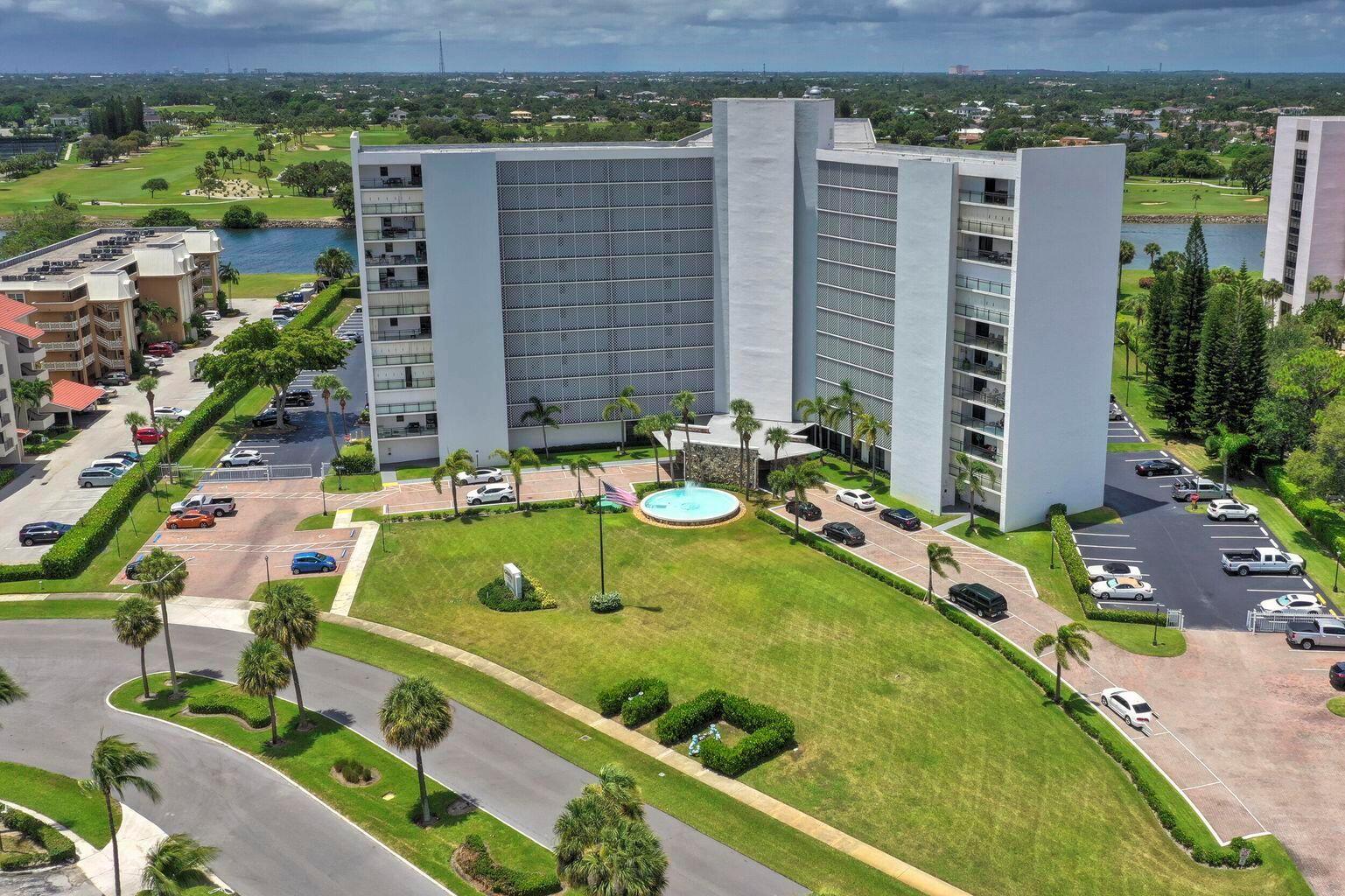 Homes for sale in North Palm Beach, FL | 336 Golfview Road #203, North Palm Beach, FL 33408 | MLS# R11127034