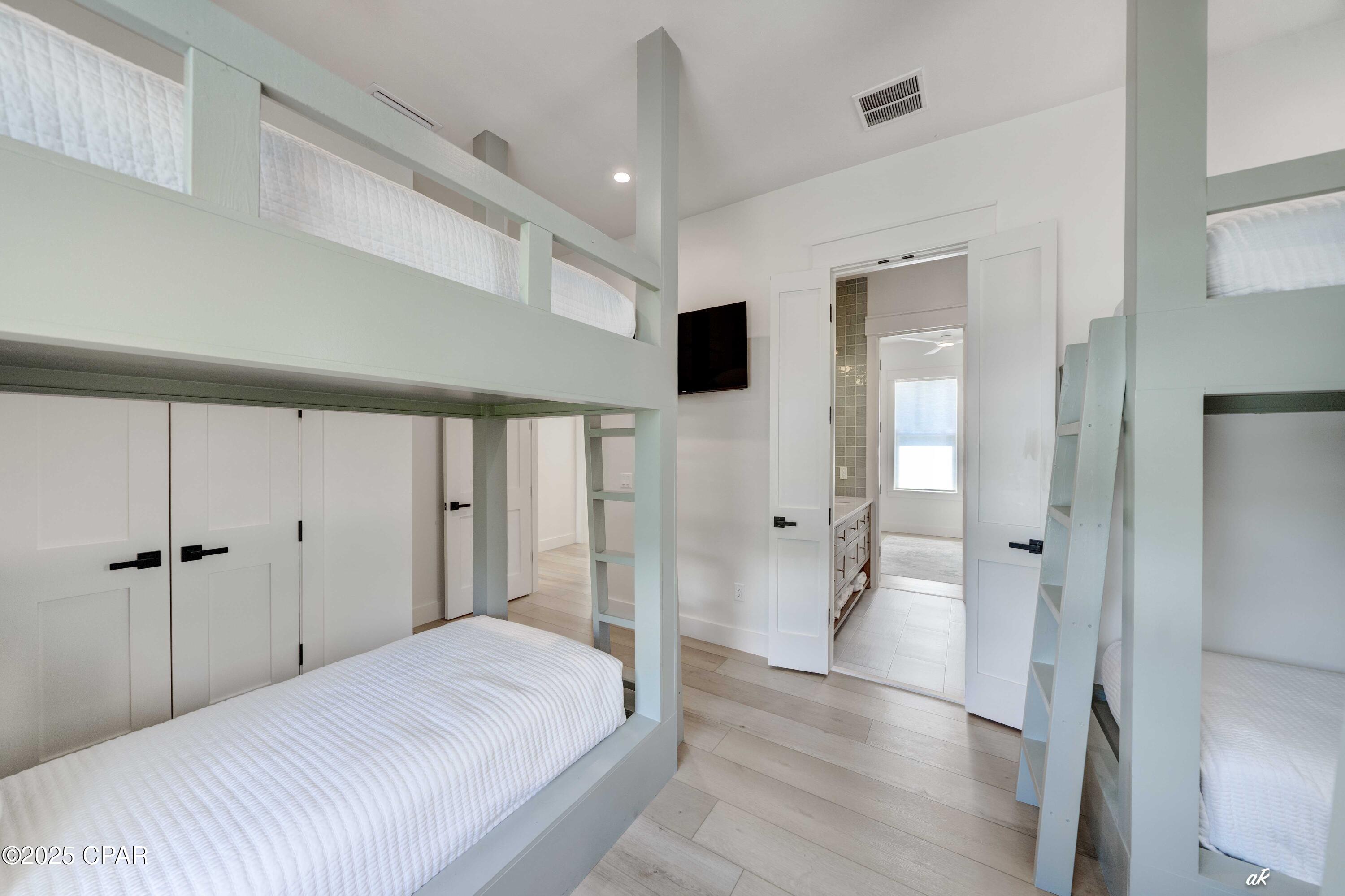 Image 45 For 253 Walton Lakeshore Drive