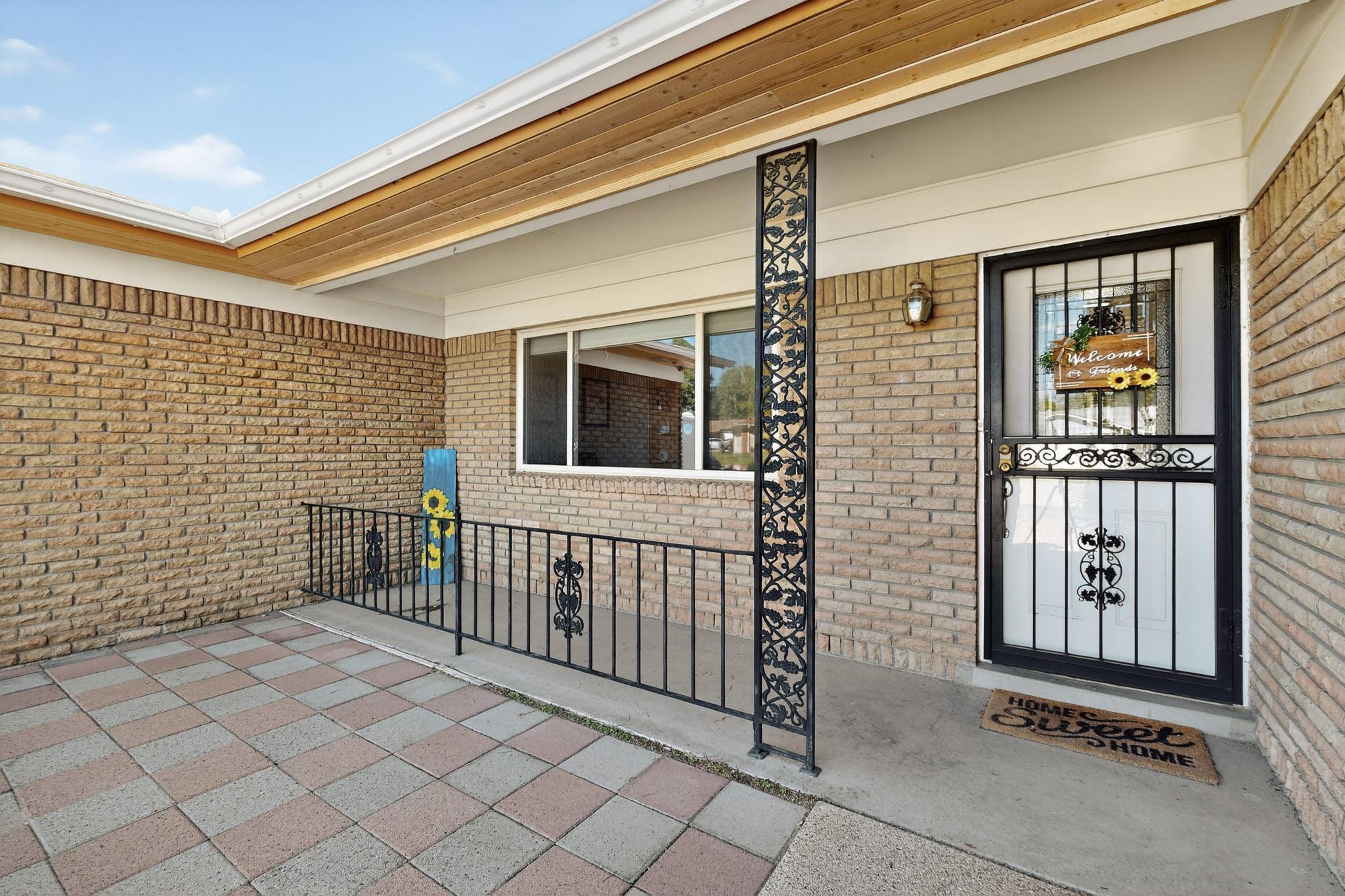 3604 PARISIAN Way NE 