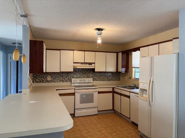 Homes for sale in Port St Lucie, FL | 533 Sw Twig Avenue S, Port St Lucie, FL 34983 | MLS# R11127047