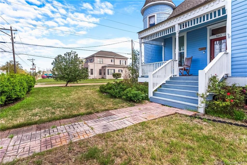 503 Moss Street — photo 2