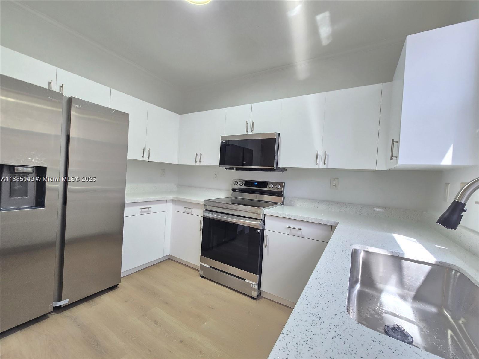 Homes for sale in Sunrise, FL | 129 Riverwalk Cir #129, Sunrise, FL 33326 | MLS# A11885149