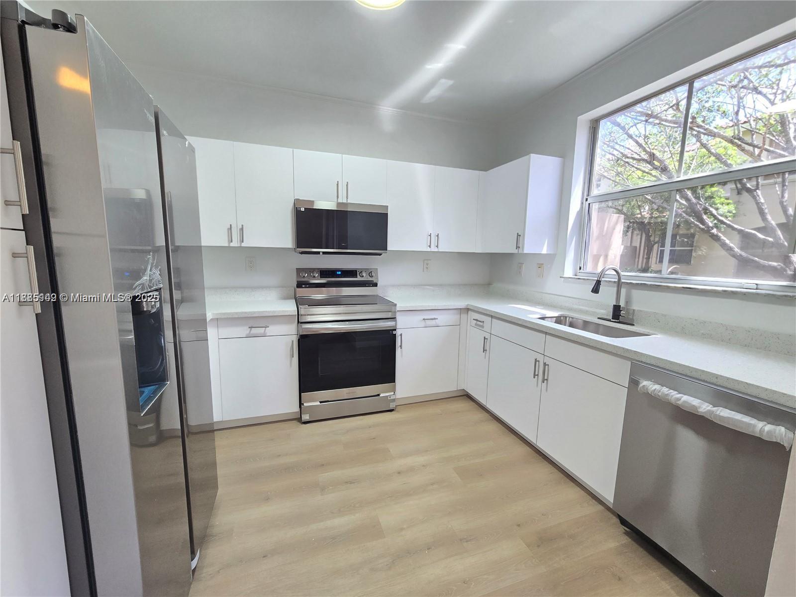 Homes for sale in Sunrise, FL | 129 Riverwalk Cir #129, Sunrise, FL 33326 | MLS# A11885149