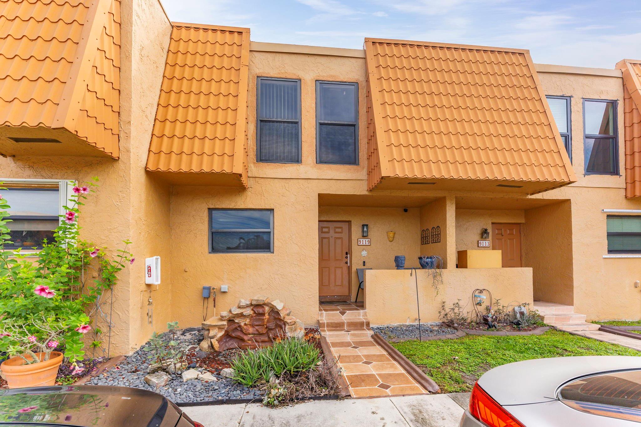 Homes for sale in Pembroke Pines, FL | 9119 Limetree Ln #169, Pembroke Pines, FL 33024 | MLS# F10528594