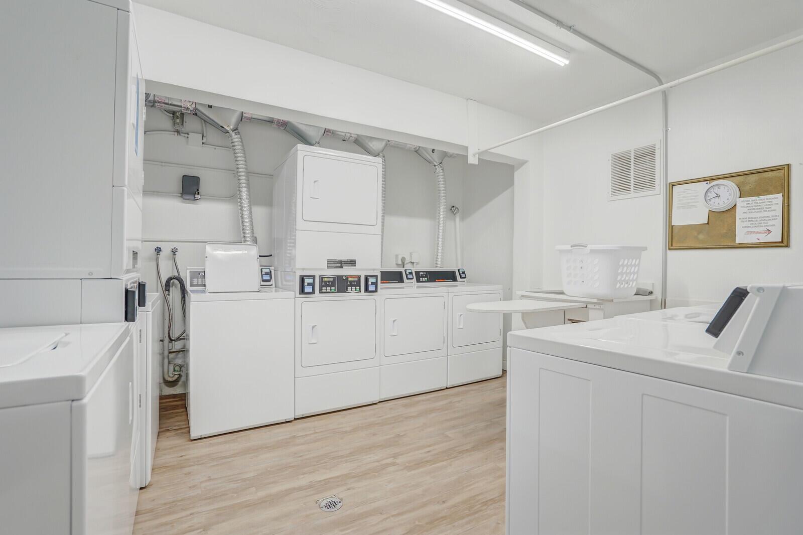 Homes for sale in Lighthouse Point, FL | 2100 Ne 38th Street #111, Lighthouse Point, FL 33064 | MLS# R11127066