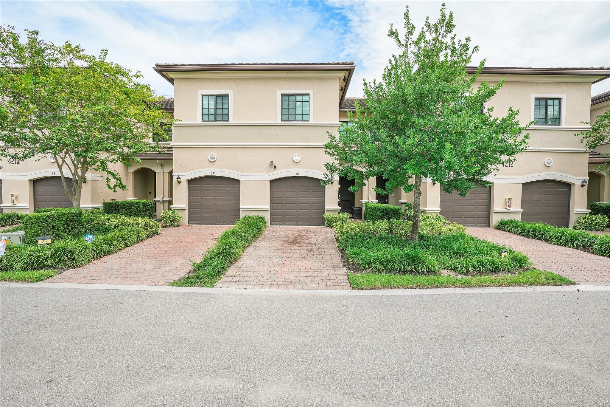 Homes for sale in Oakland Park, FL | 4212 N Dixie Hwy #36, Oakland Park, FL 33334 | MLS# F10528280