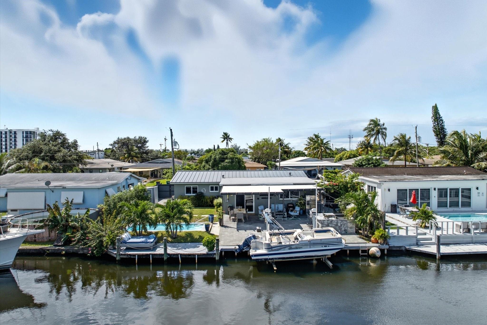 Homes for sale in Fort Lauderdale, FL | 4610 Sw 43Rd Ave, Fort Lauderdale, FL 33314 | MLS# F10528475