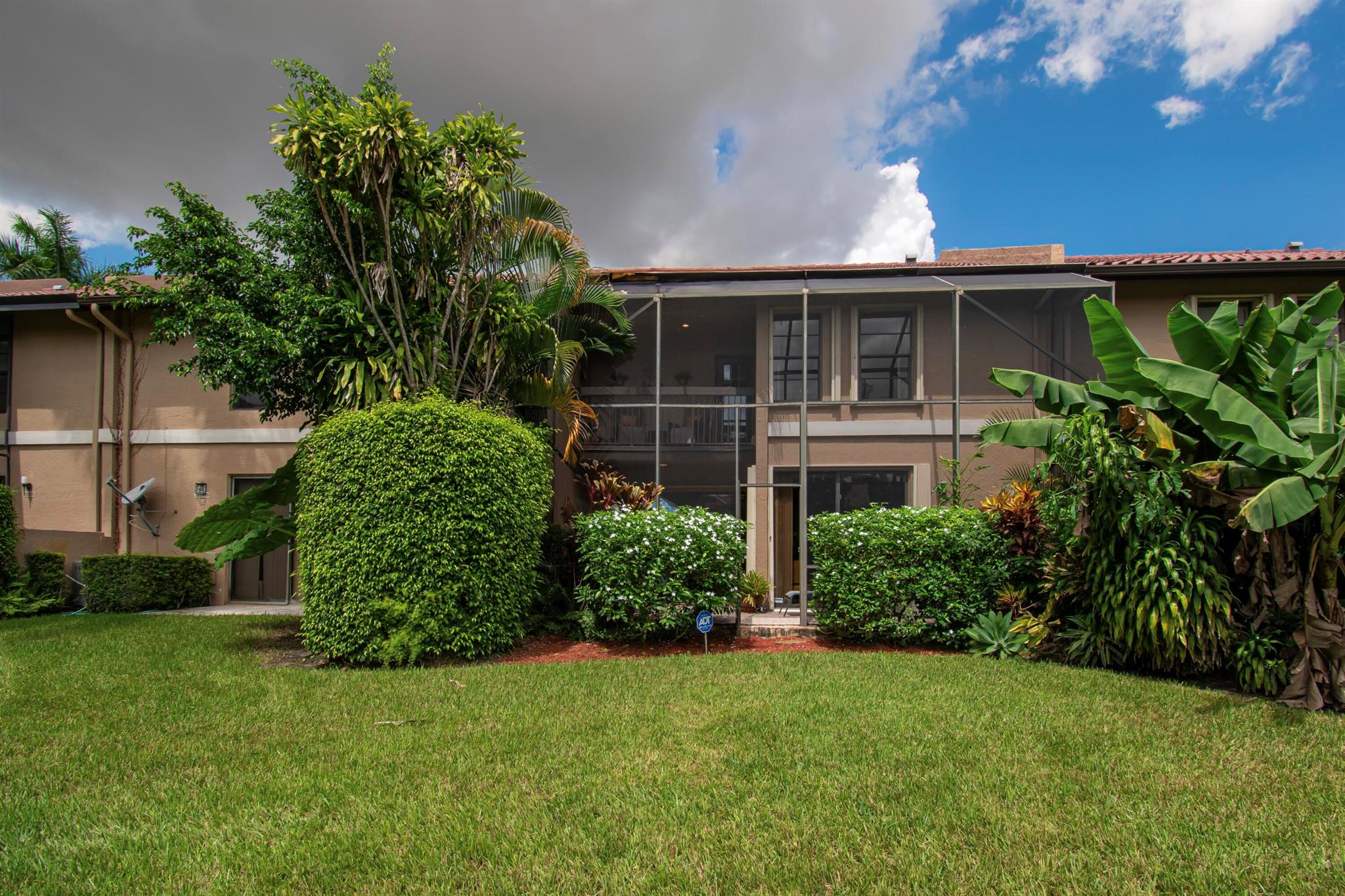 Homes for sale in Boca Raton, FL | 22066 Las Brisas Circle, Boca Raton, FL 33433 | MLS# R11127118