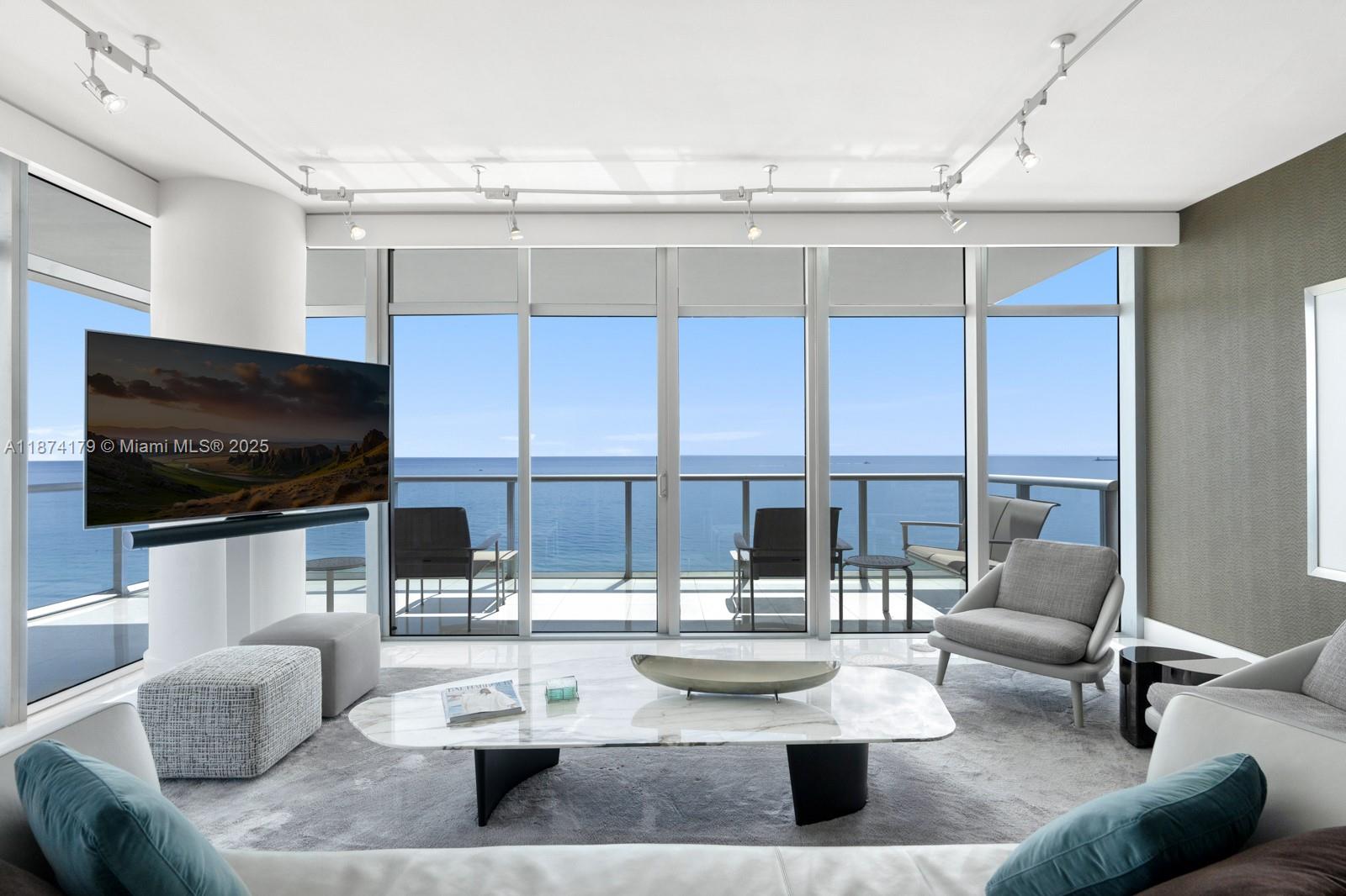 Condo for Sale in Miami Beach, FL