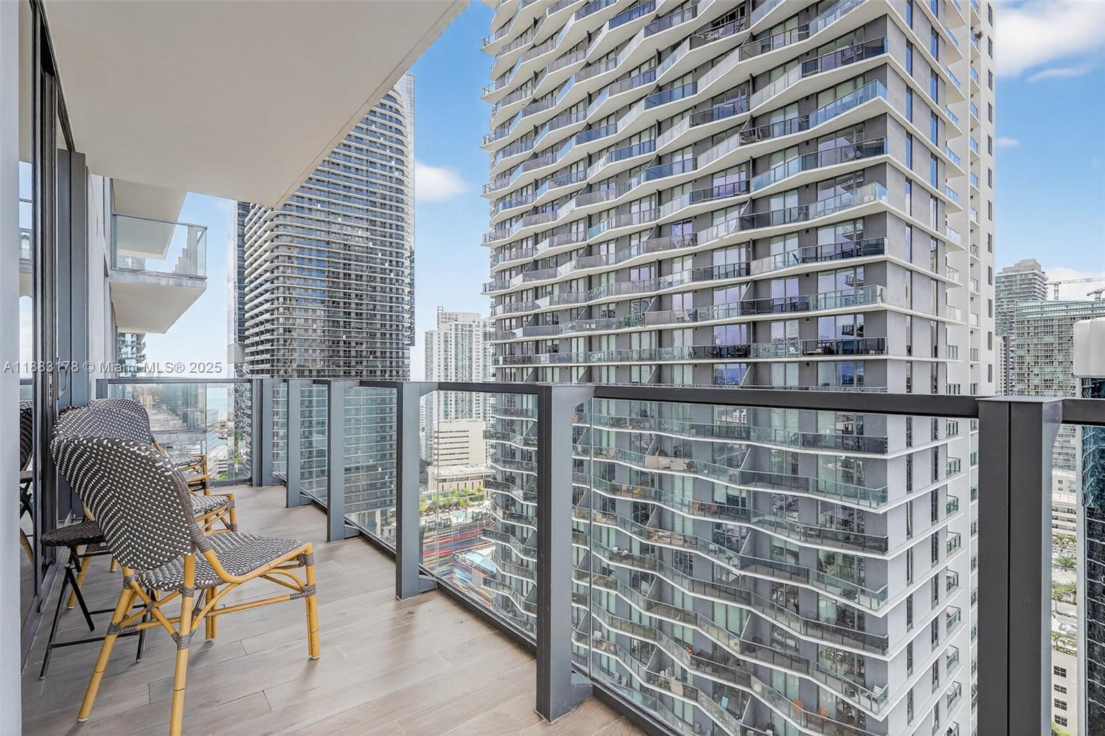 Condo for Sale in Miami, FL