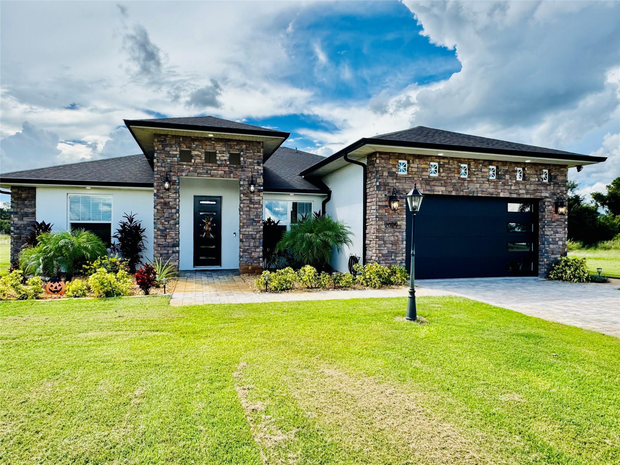 Homes for sale in Lake Placid, FL | 2029 Jack Creek Dr, Lake Placid, FL 33852 | MLS# F10528646