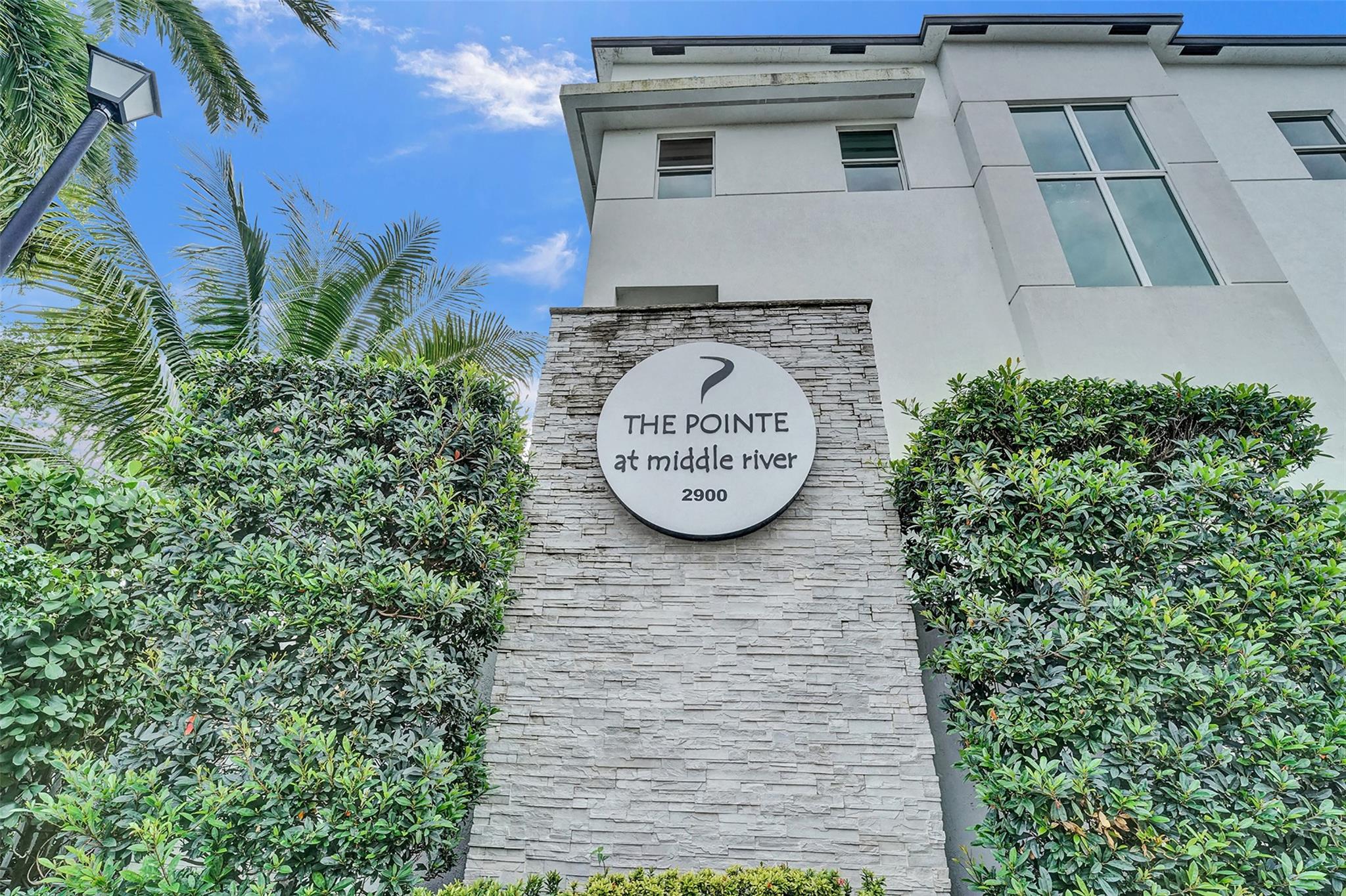 Homes for sale in Oakland Park, FL | 2900 Ne 12th Ter #19, Oakland Park, FL 33334 | MLS# F10528513