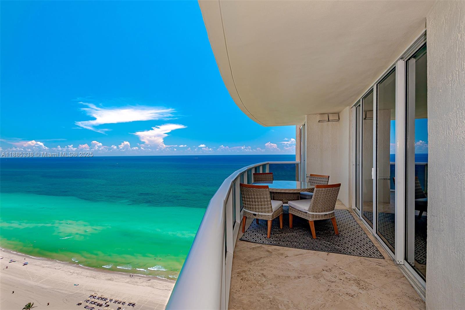 Apartamento para Alugar em Sunny Isles Beach, FL