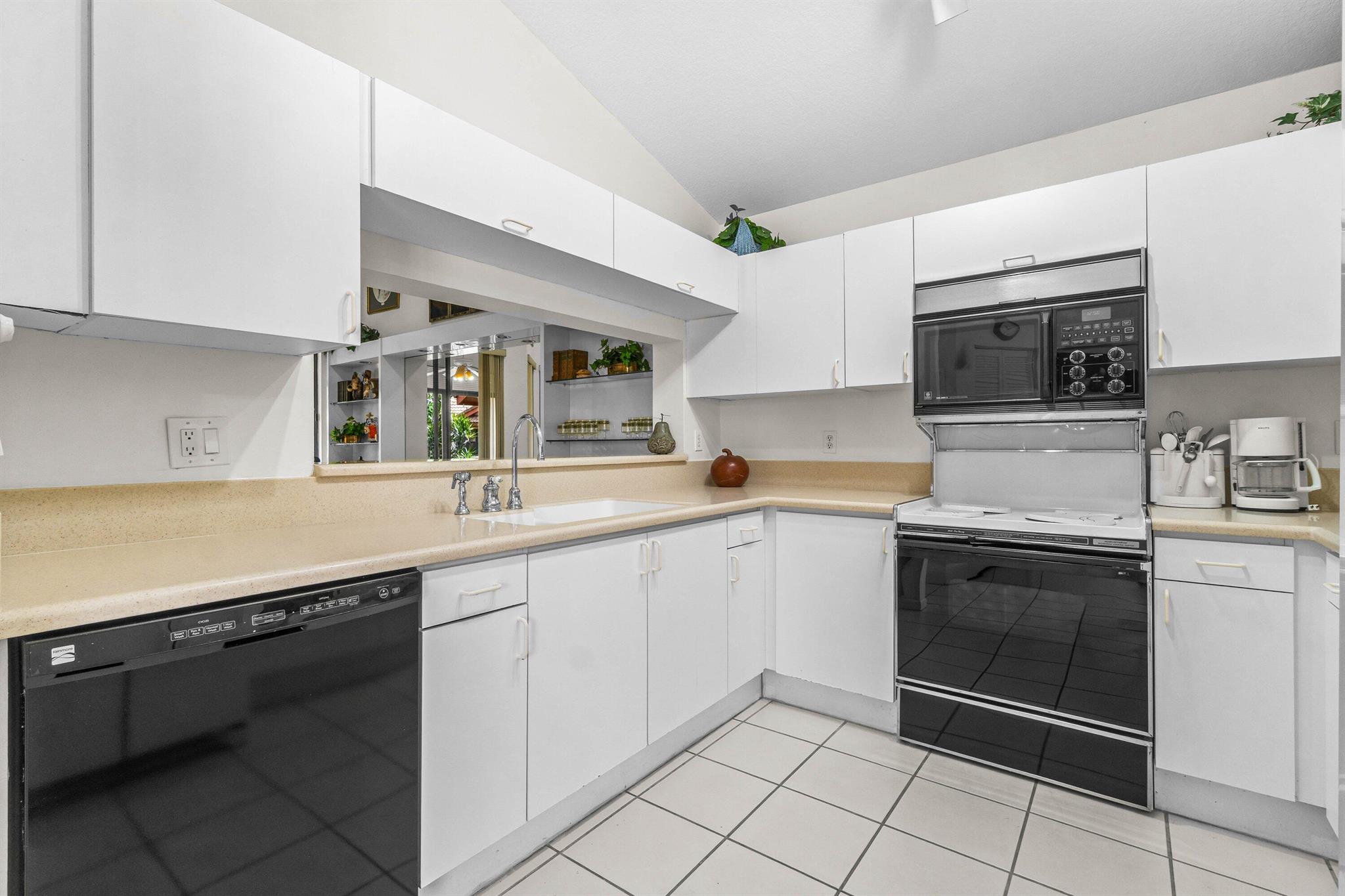 Homes for sale in Boynton Beach, FL | 7401 Hearth Stone Avenue, Boynton Beach, FL 33472 | MLS# R11127179