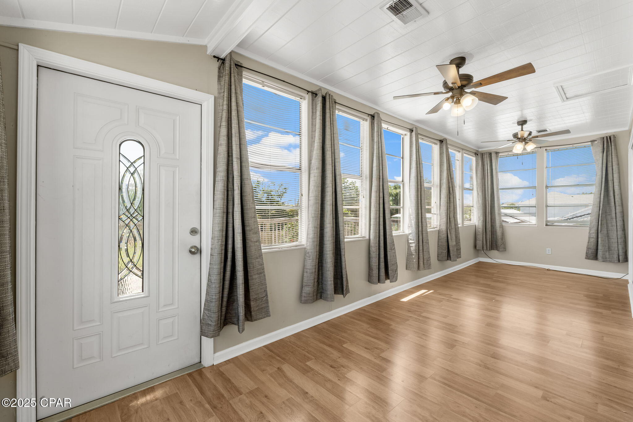 Image 10 For 22107 Bataan Avenue