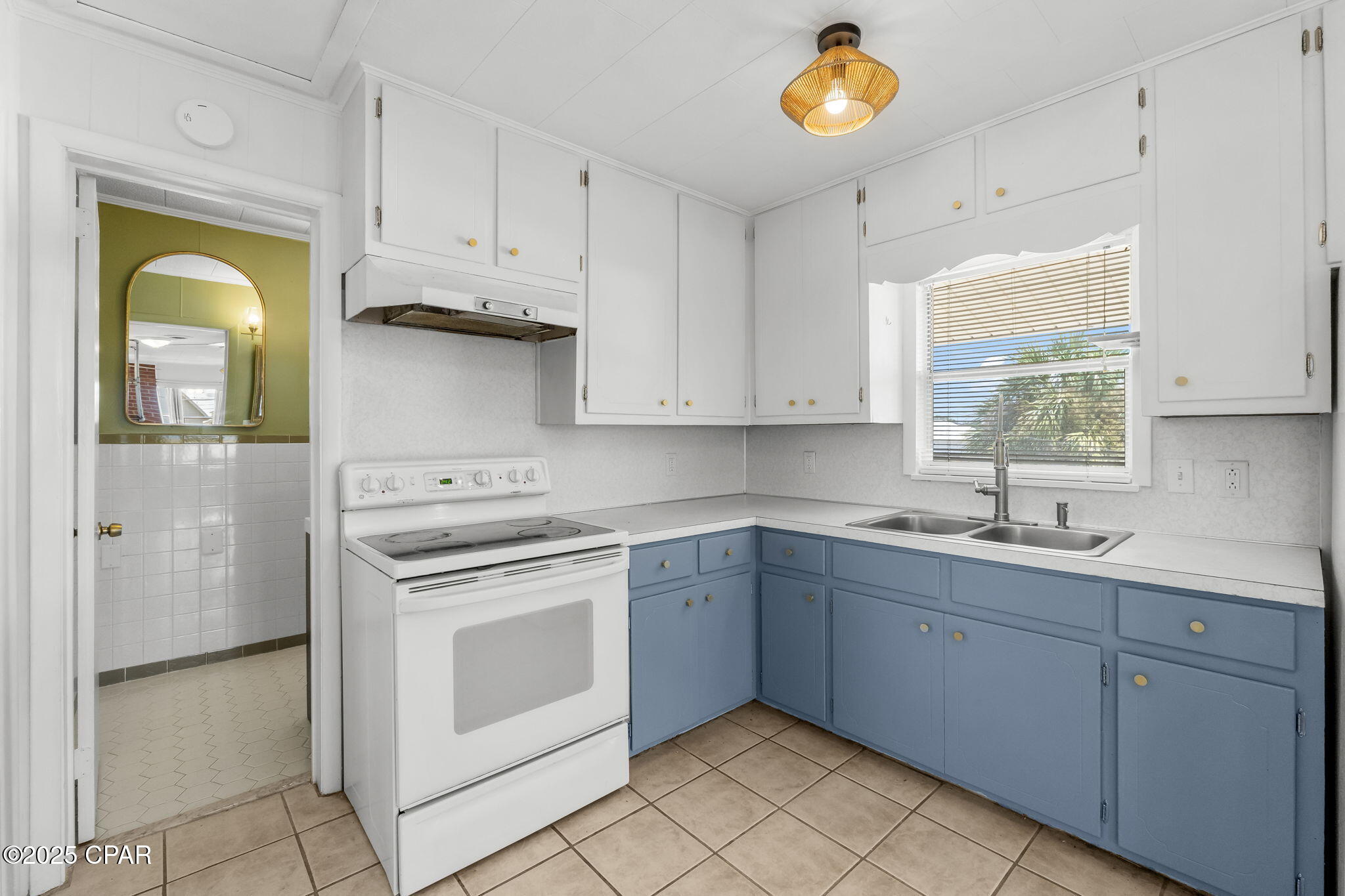 Image 17 For 22107 Bataan Avenue