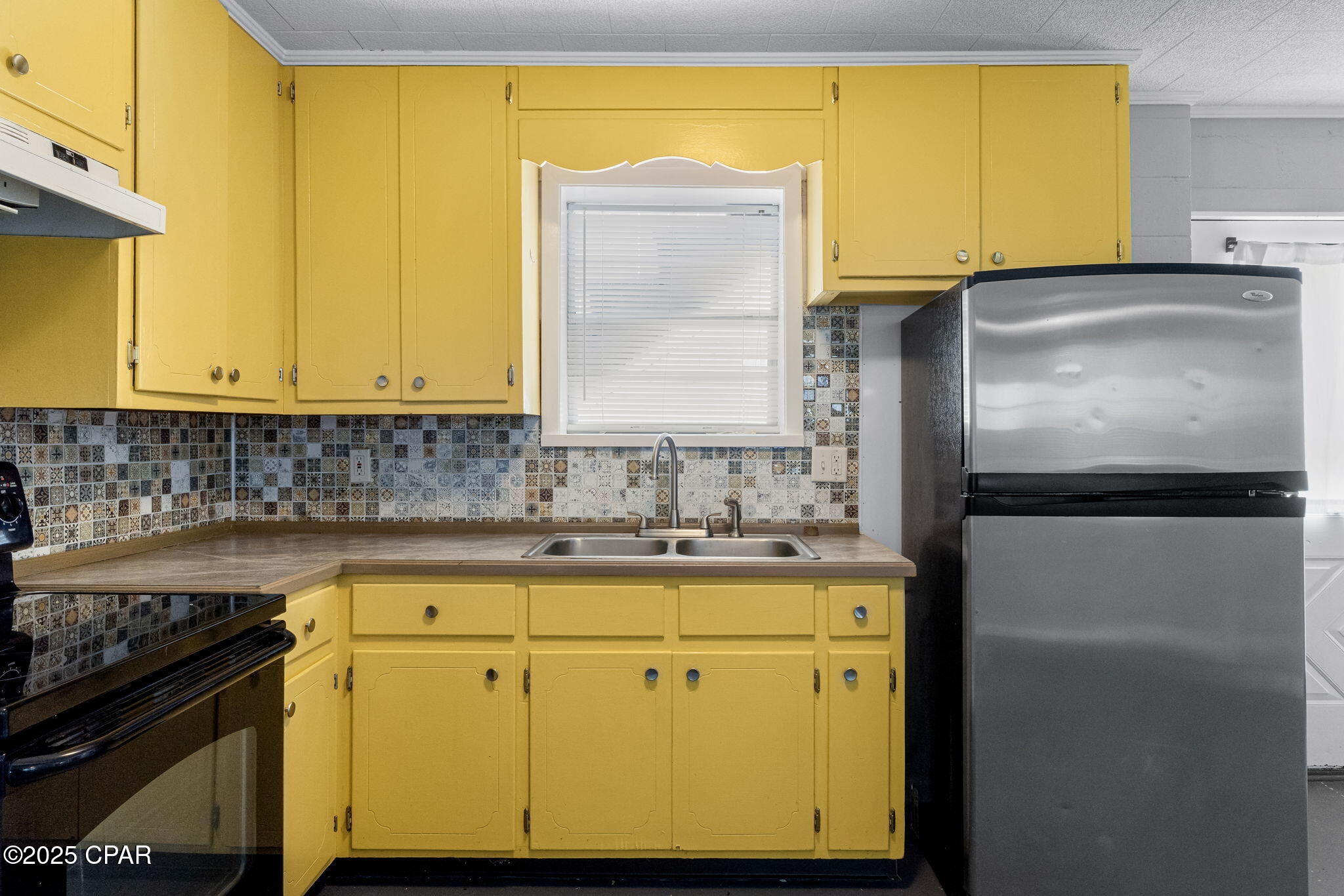 Image 34 For 22107 Bataan Avenue