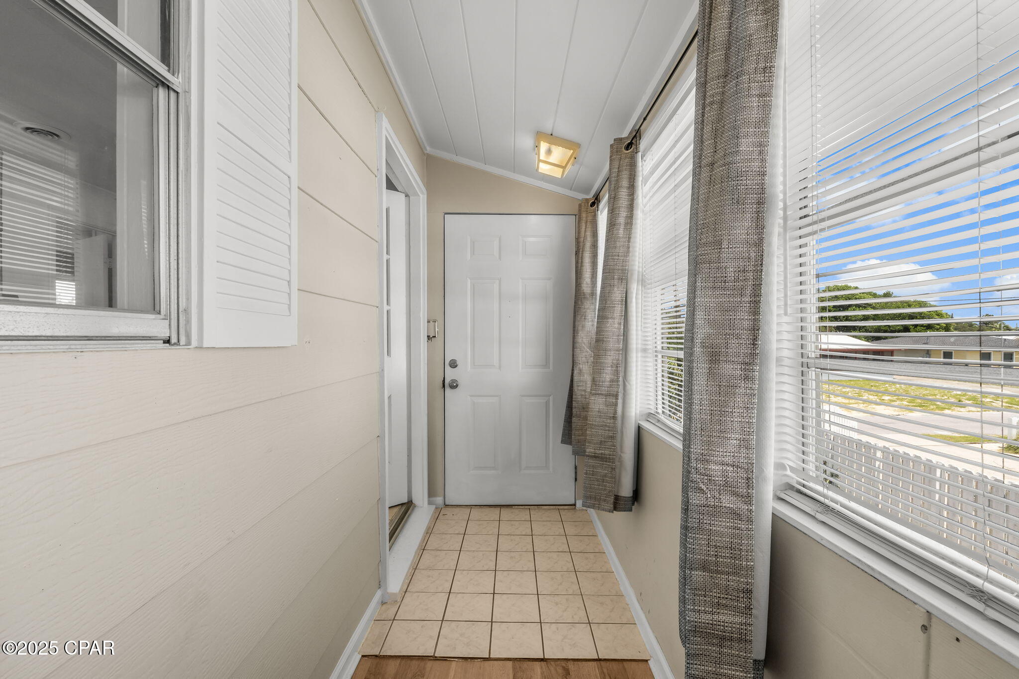 Image 8 For 22107 Bataan Avenue