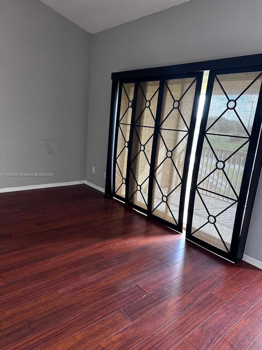 Napoli Gardens At Coral S