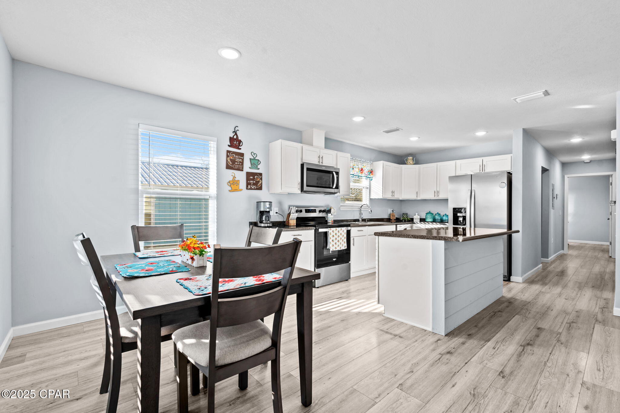 Image 9 For 3111 2nd Plaza