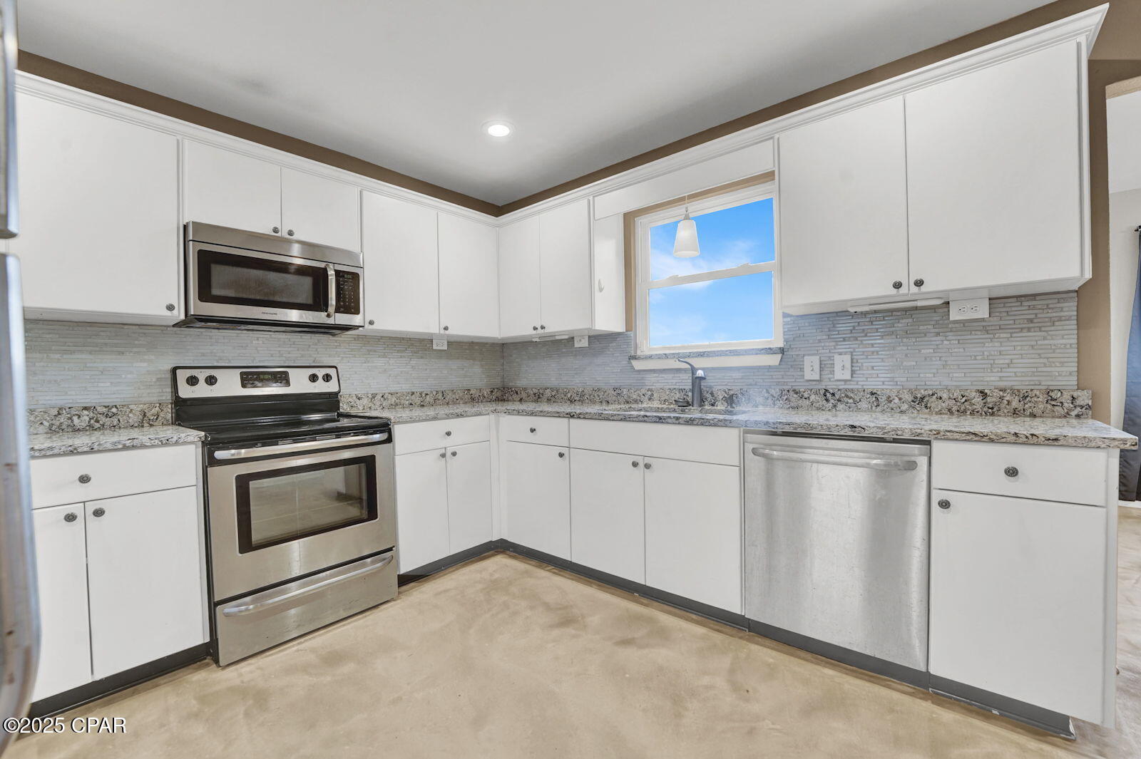 Image 17 For 4717 Star Avenue